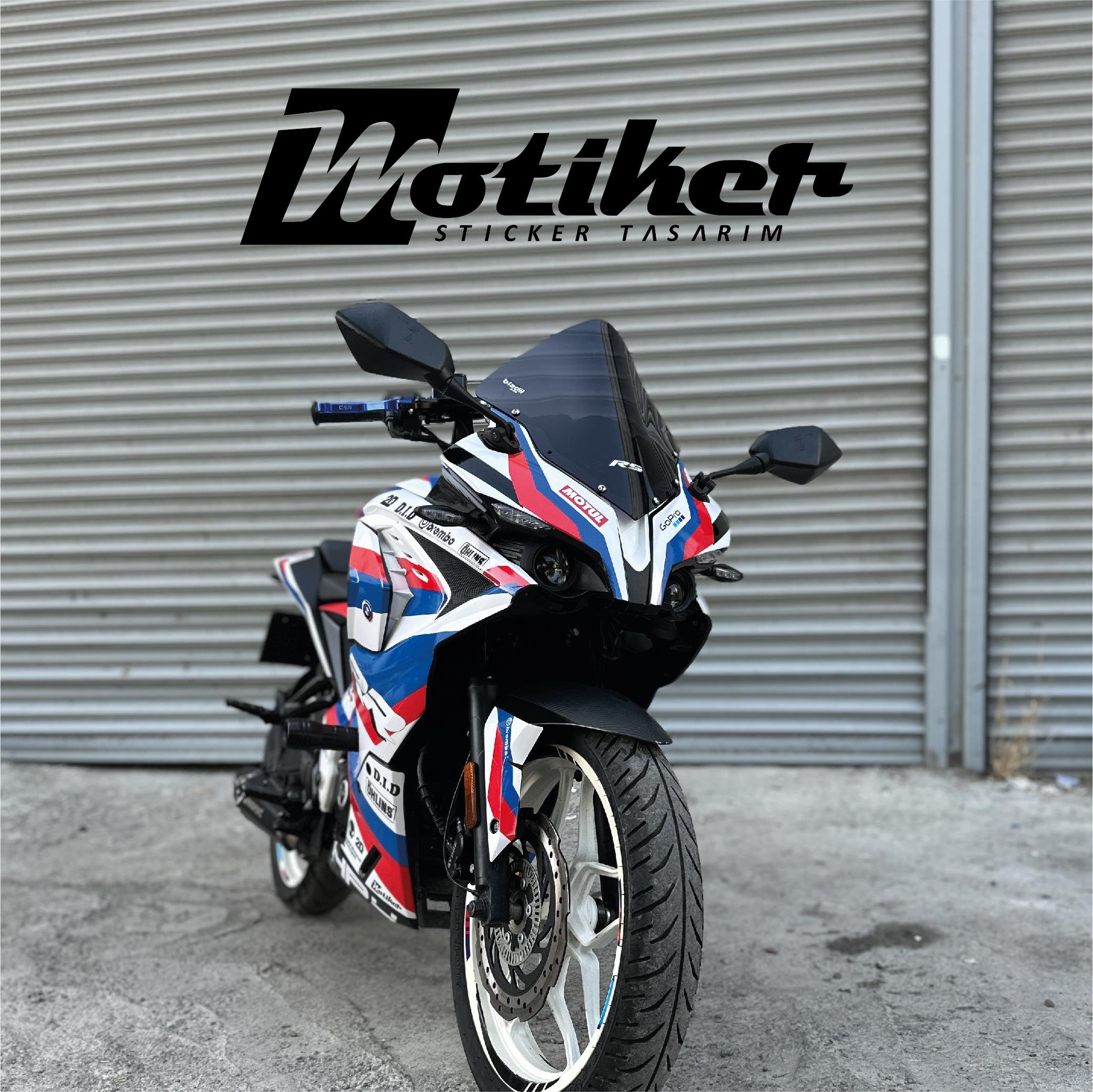 Motiker Bajaj BMW Mavi Kırmızı Sticker Etiket Modeli