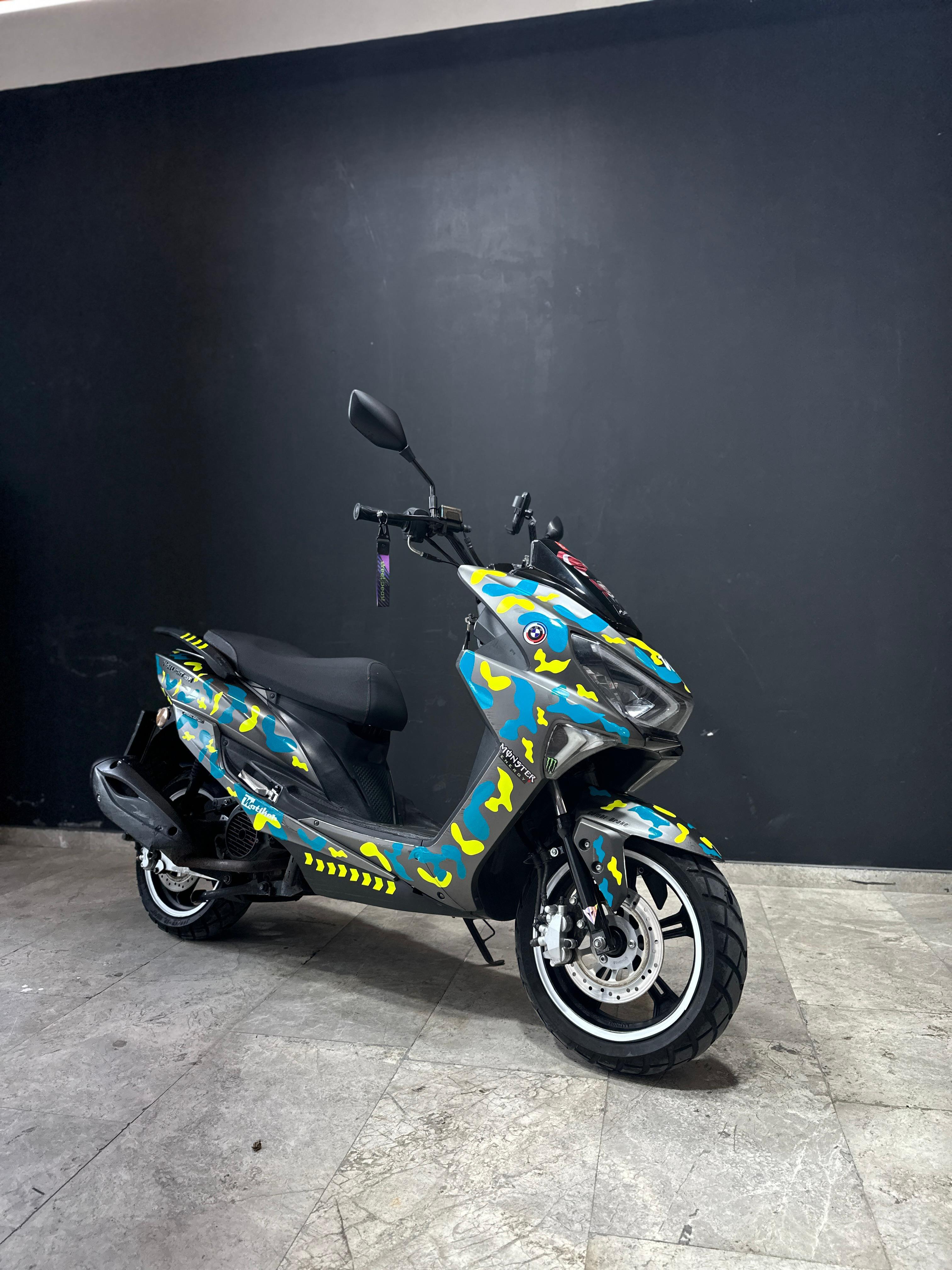 RKSRKS NEWLIGHT Kamuflaj Kaplama Sticker Etiket Modeli Neon Sarı Turkuaz 