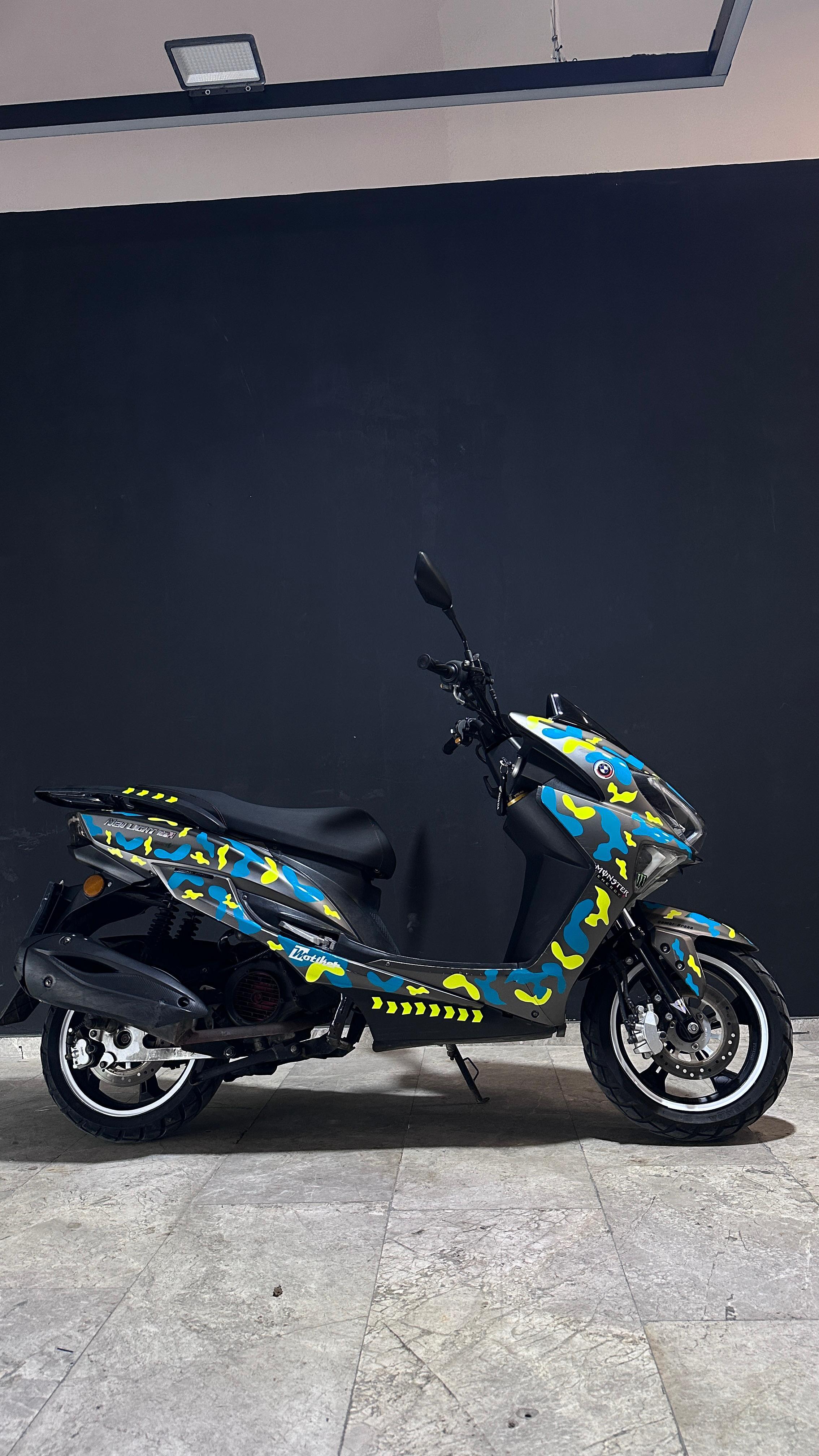 RKSRKS NEWLIGHT Kamuflaj Kaplama Sticker Etiket Modeli Neon Sarı Turkuaz 