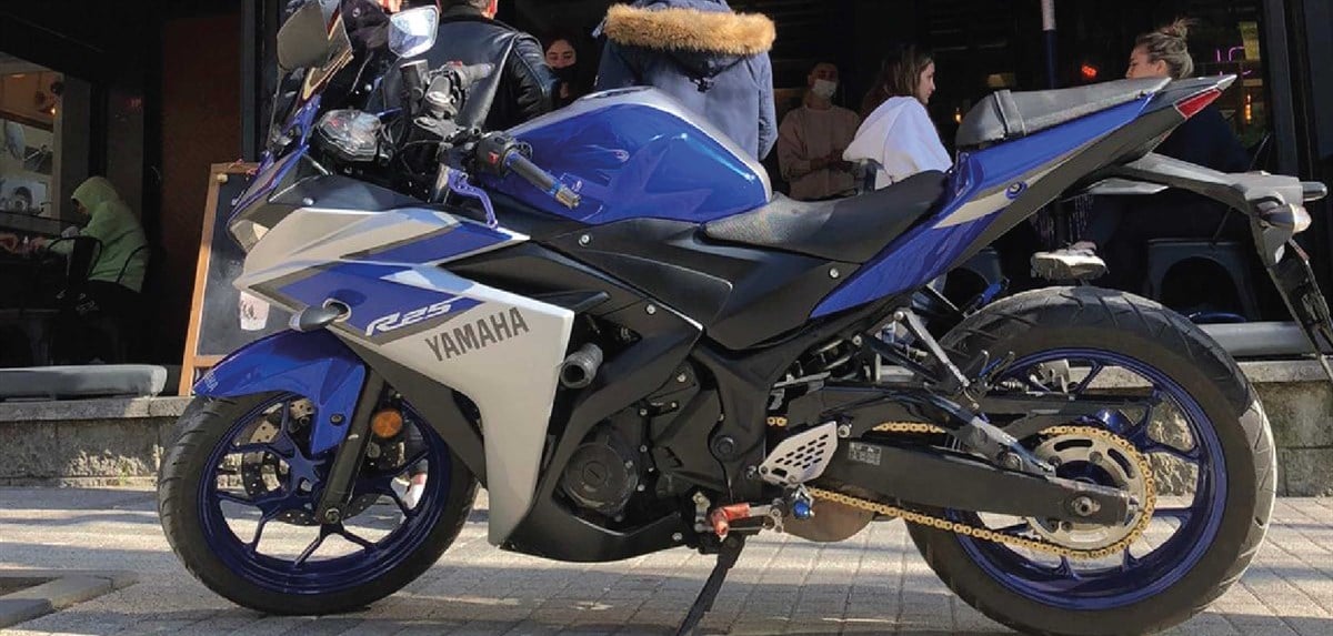 Sol Yan 20152015 Yamaha YZF-R25 Sol Ön Yan Grenaj Orjinal Sticker