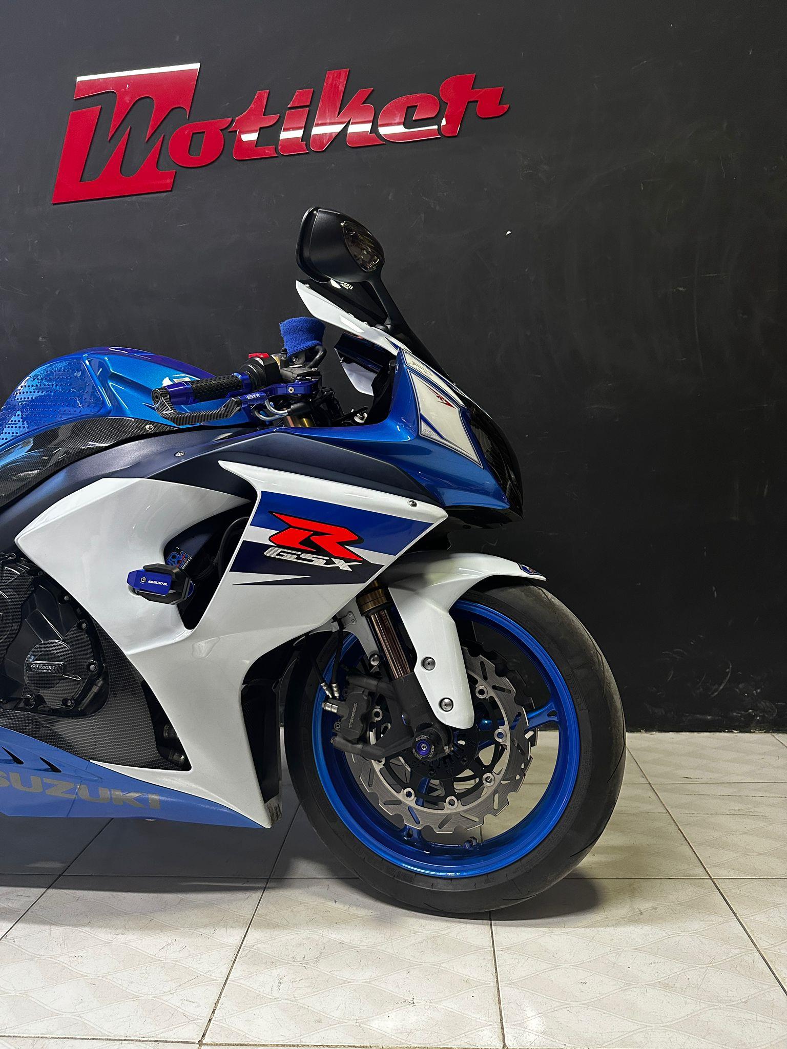 Suzuki GSX-R 1000 Orjinal Yan Sticker Modeli