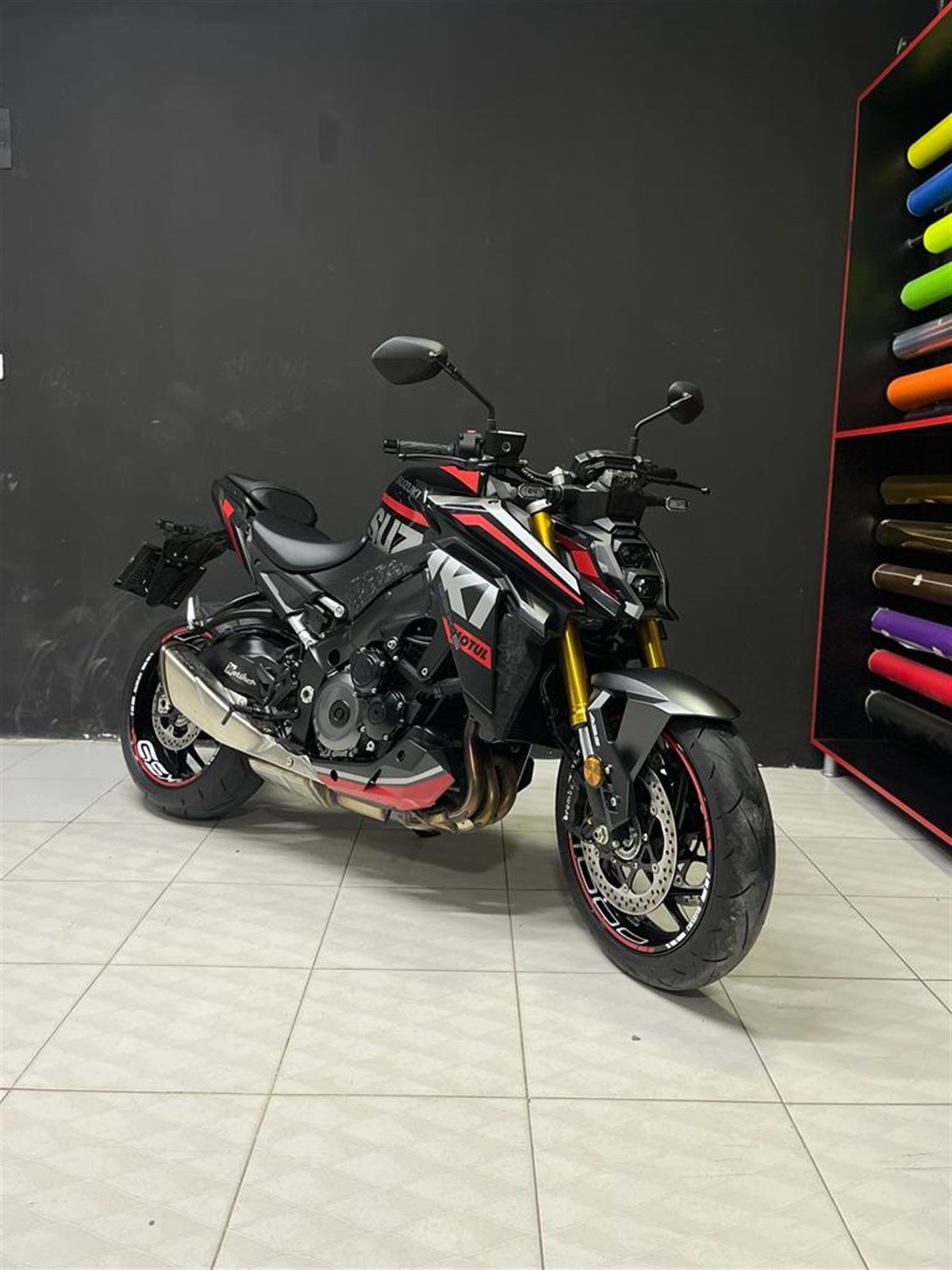 Suzuki GSX-S1000 Sticker Etiket Modeli 