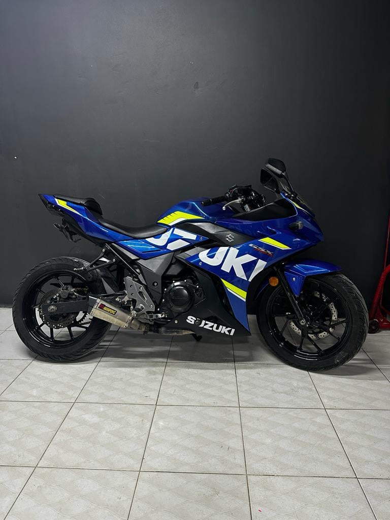 Suzuki GSXR 250 Orjinal Tasarım Sticker Etiket Modeli,