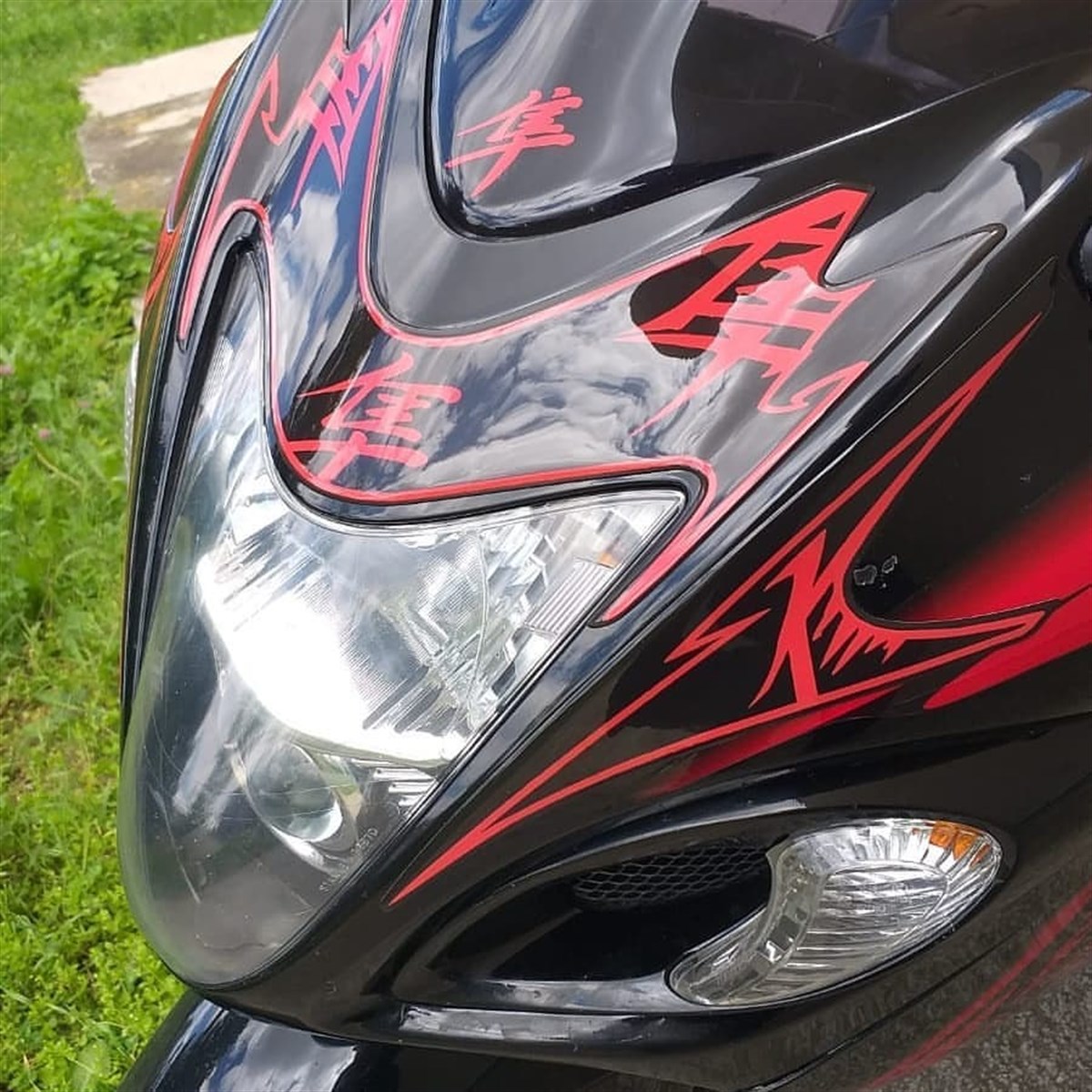 Suzuki Hayabusa Kafa Grenaj Damla Sticker Seti