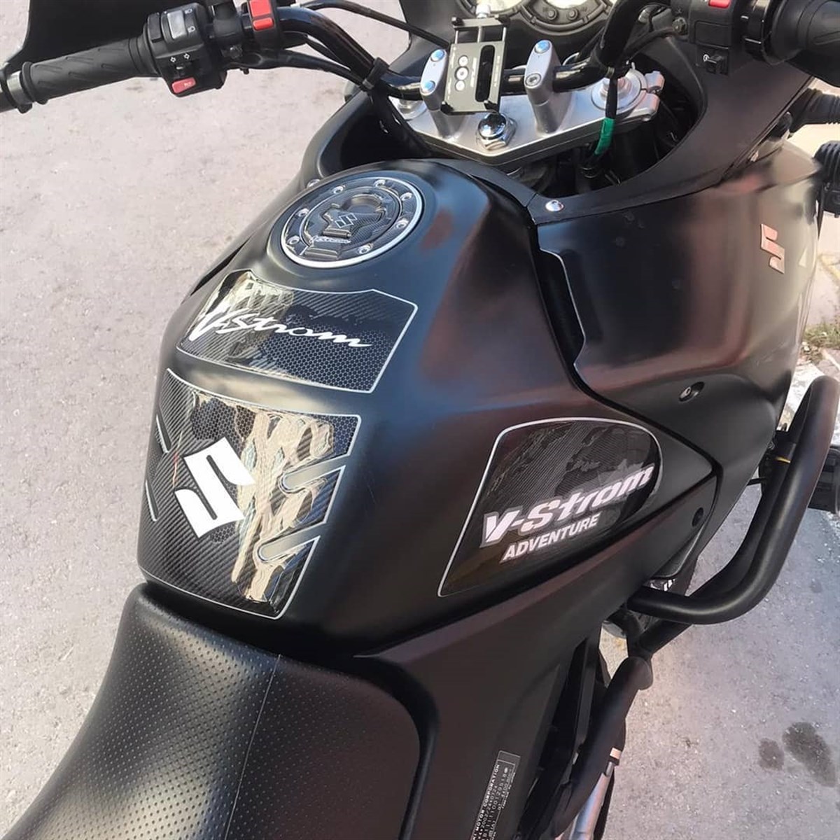 Suzuki V Strom DL650 Adventure Tank Pad Damla Sticker Etiket Modeli