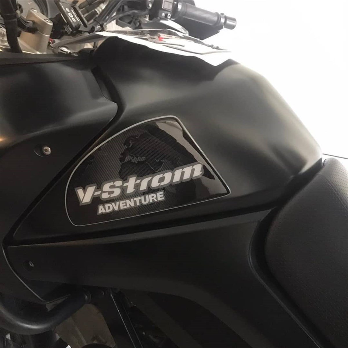 Suzuki V Strom DL650 Adventure Tank Pad Damla Sticker Etiket Modeli