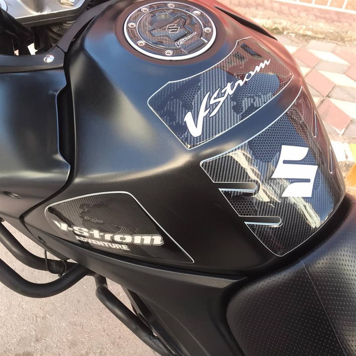 Suzuki V Strom DL650 Adventure Tank Pad Damla Sticker Etiket Modeli