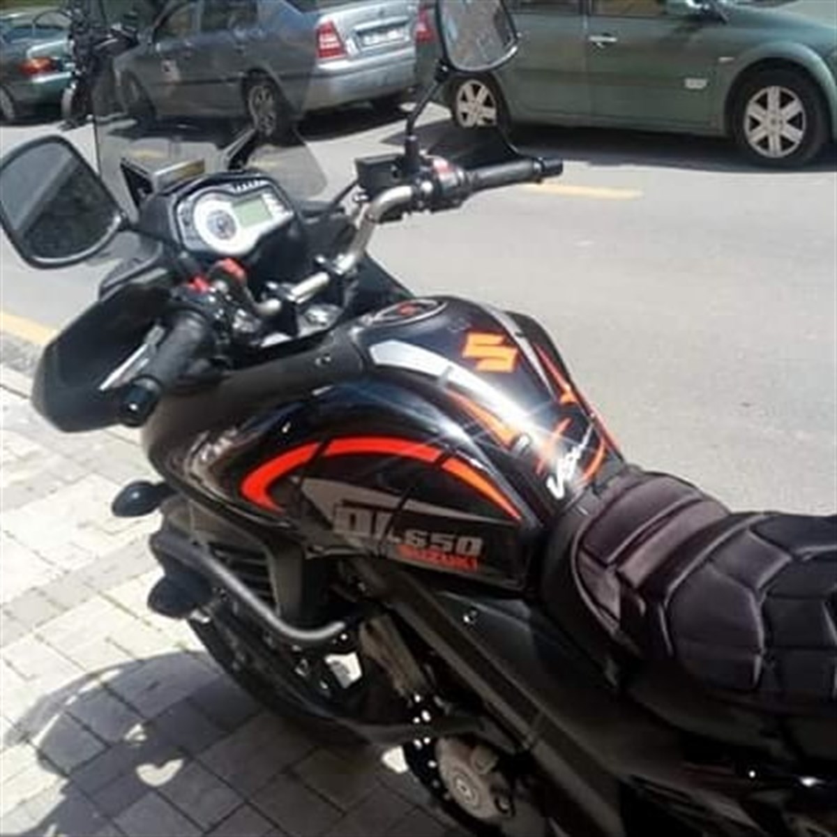 Suzuki V Strom DL650  Tank Pad Damla Sticker Etiket Modeli