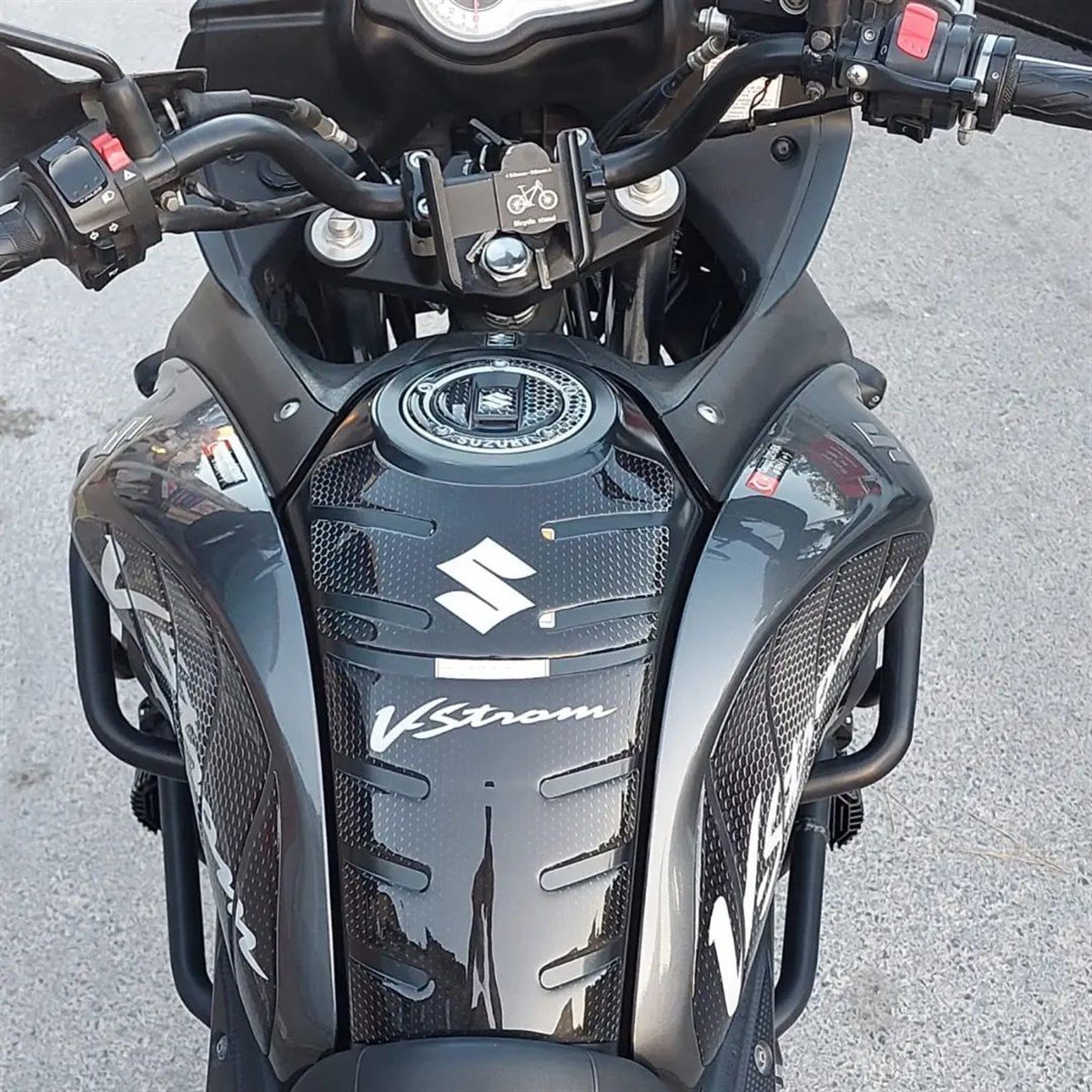 Suzuki V Strom DL650 Tank Pad Damla Sticker Etiket Modeli