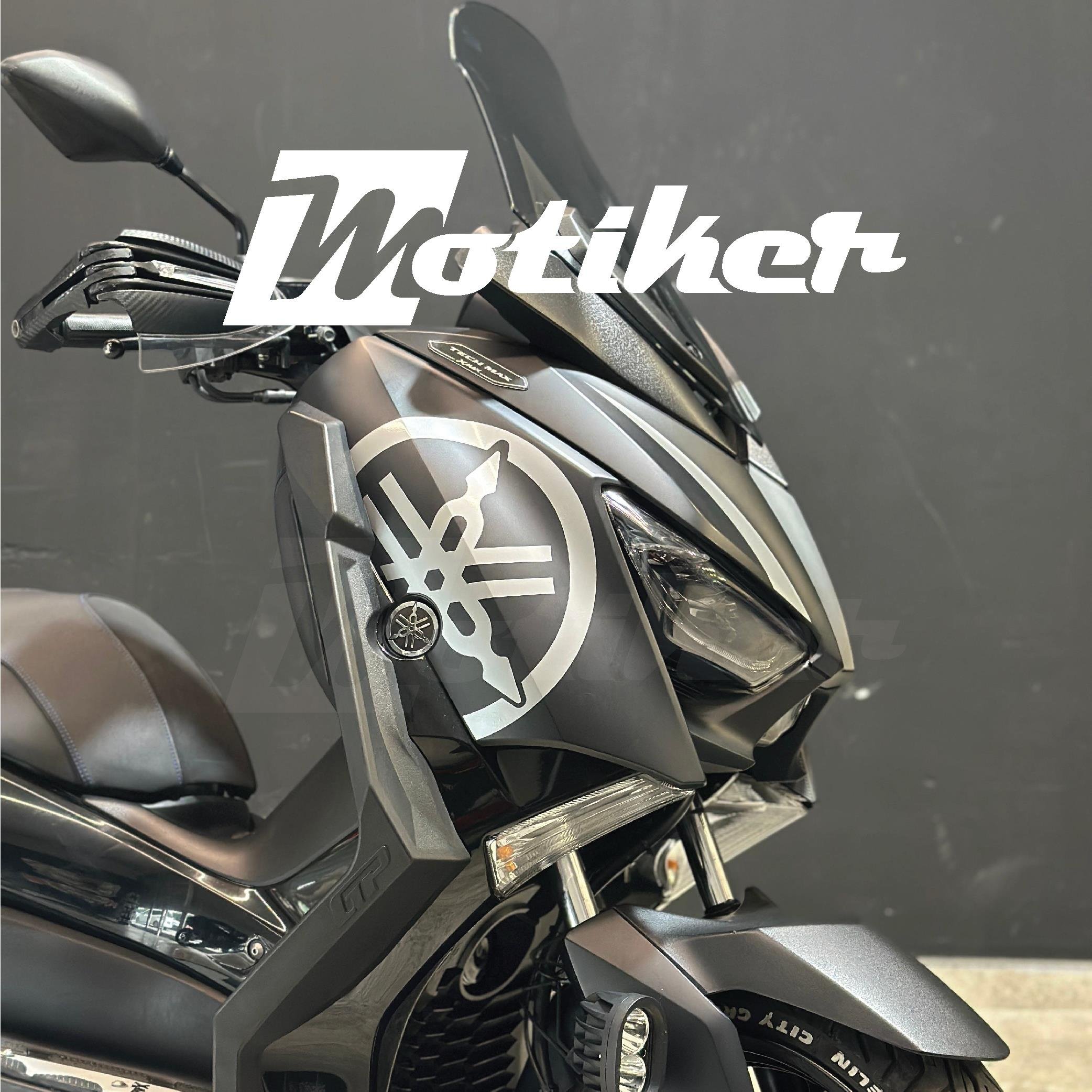 X-MAXYamaha 2017-2022 Model Uyumlu Sticker Modeli Gümüş Gri