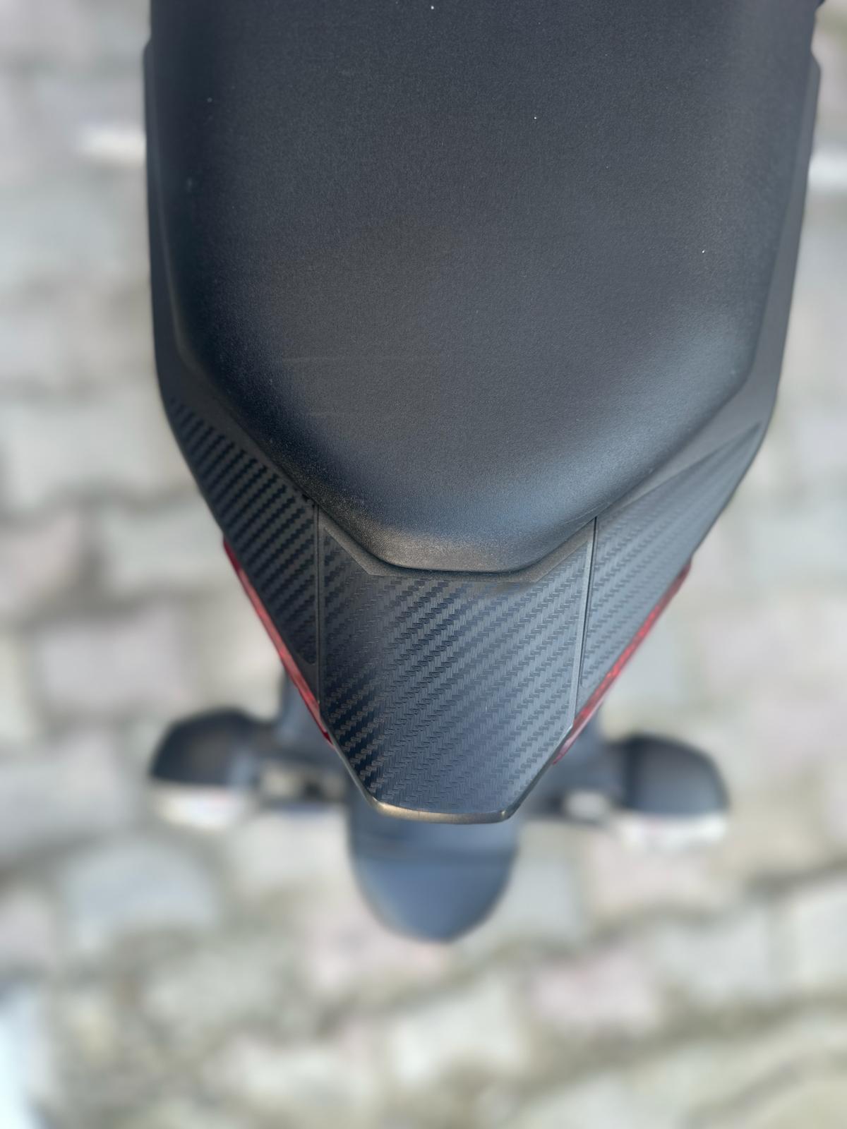 MT-07Yamaha MT-07 Kuyruk Karbon Sticker Etiket Modeli