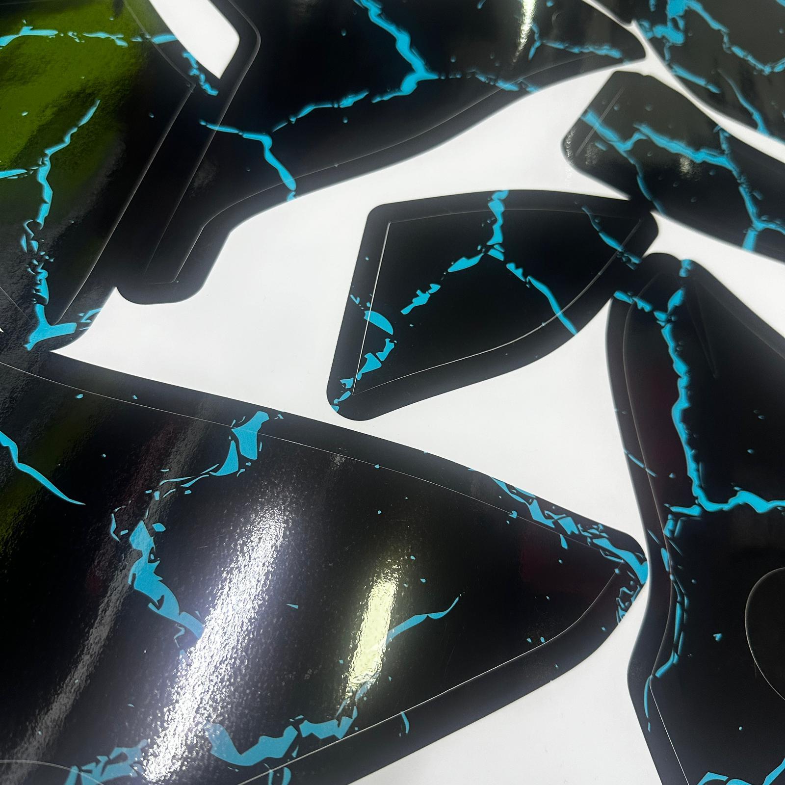 MT-25Yamaha MT-25 2020 - 2023 Sticker Şimşek Desen Kaplama Sticker Etiket Modeli Turkuaz