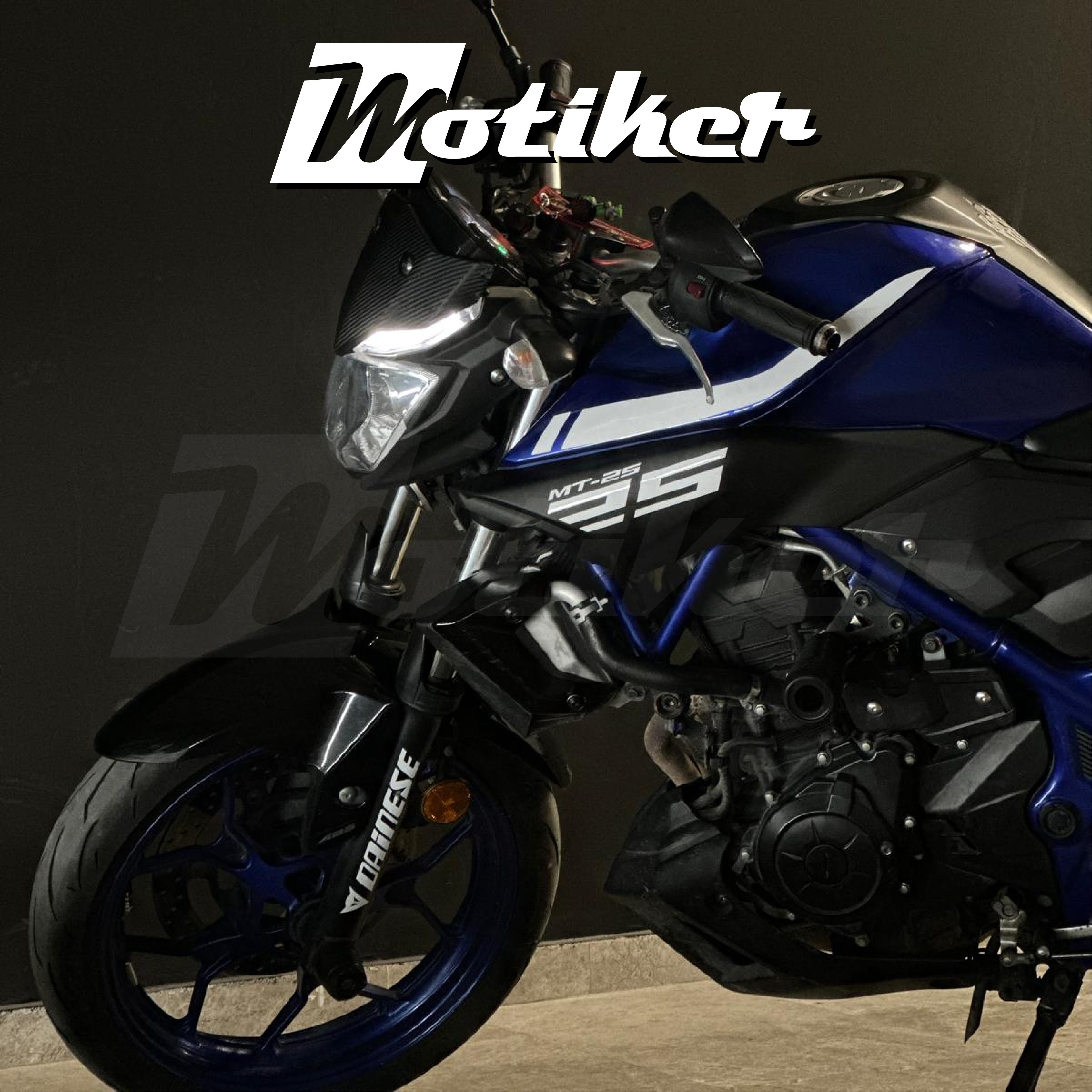 MT-25Yamaha MT 25 Beyaz Sağ - Sol Yan Grenaj ve Depo Sticker Etiket Modeli