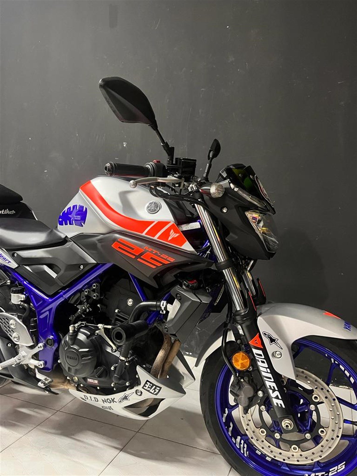 Yamaha MT 25 Neon Kırmızı Sticker Etiket Full Takım Modeli
