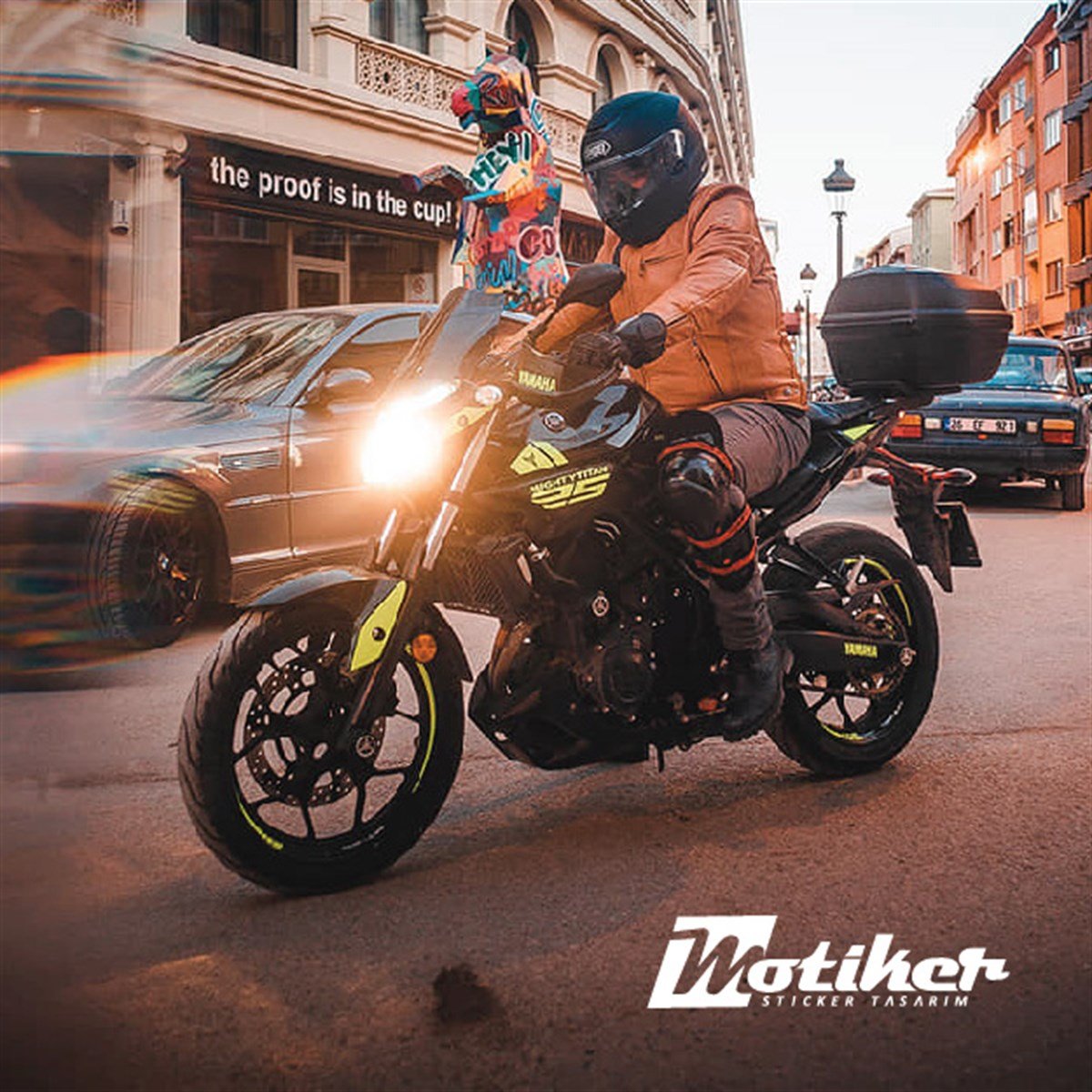 Yamaha MT-25 Neon Sarı Sticker Modeli 