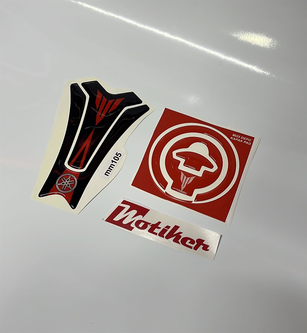 Yamaha MT-25 Tank Pad ve Depo Kapak Damla Sticker Modeli