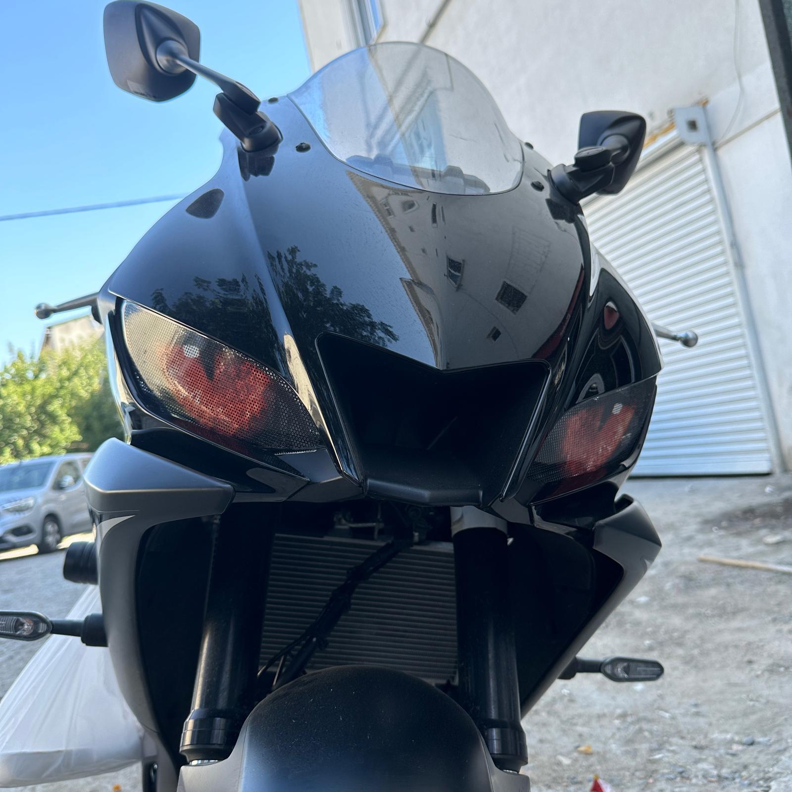 R25Yamaha R25 2019-22 Far Sticker Etiket Modeli 4