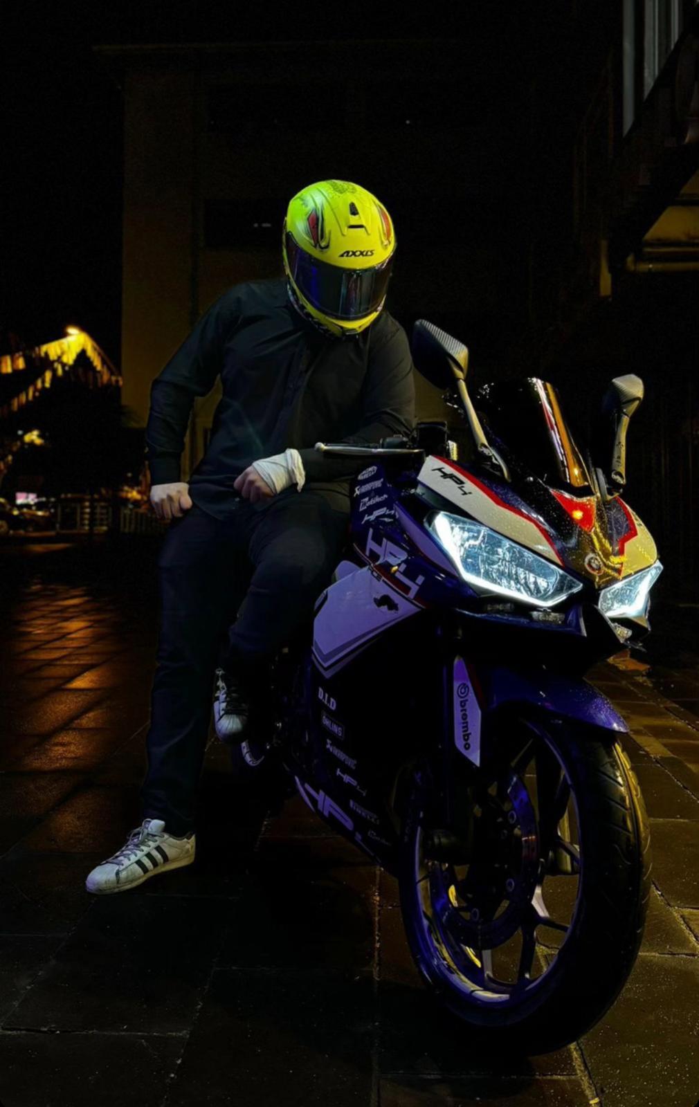 R25Yamaha R25 HP4 Bmw Tasarım Sticker Etiket Modeli