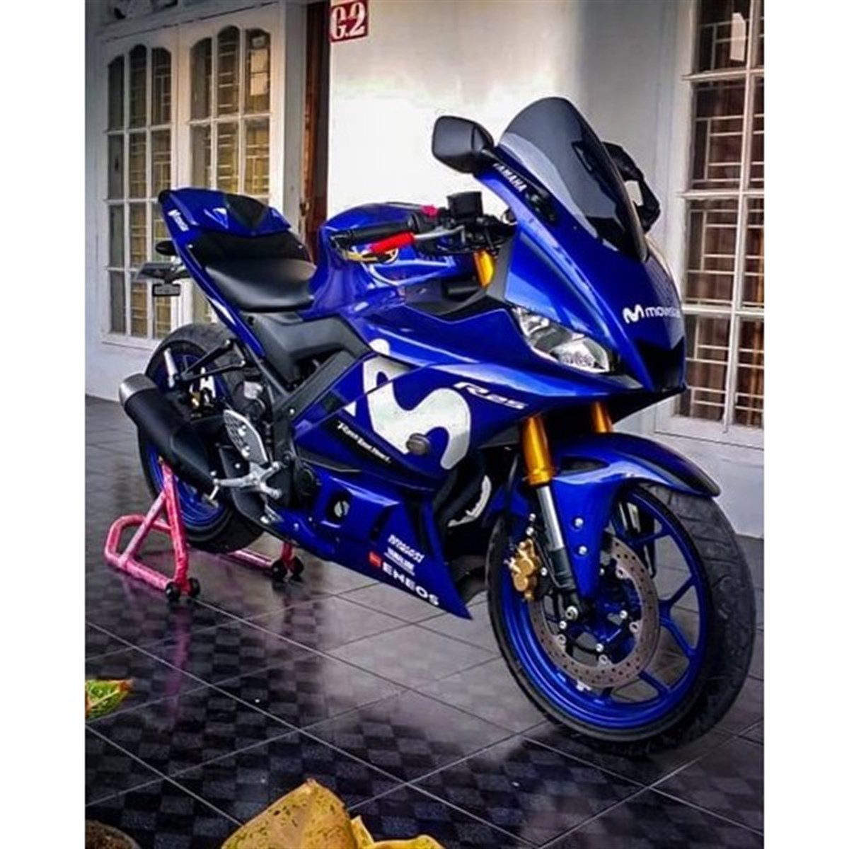 Yamaha R25 Movistar Takım Sticker Modeli