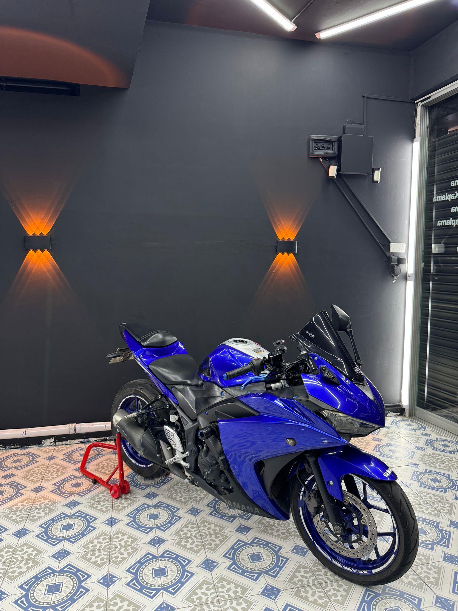 R25Yamaha R25 Petronas Sticker Etiket Modeli