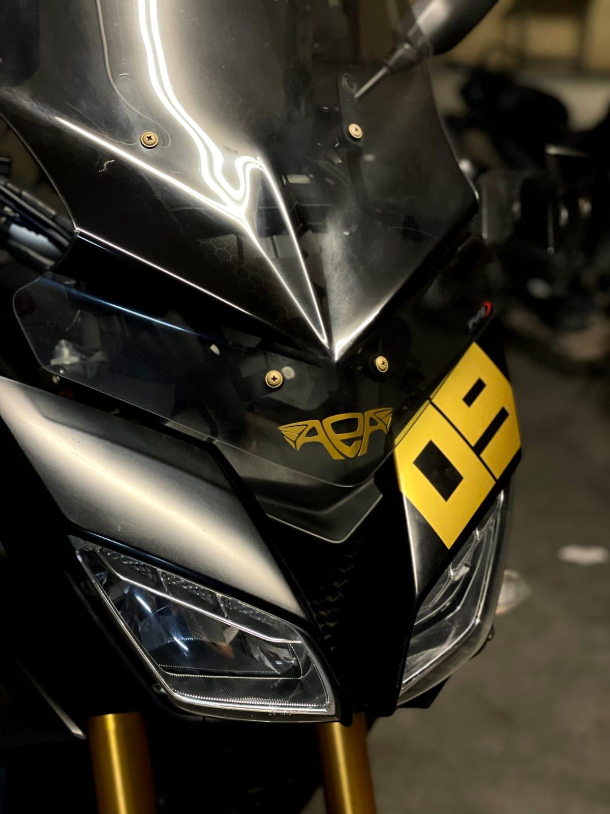 YAMAHA TRACER 09 Ön Kafa Tasarım Motosiklet Sticker Etiket Modeli
