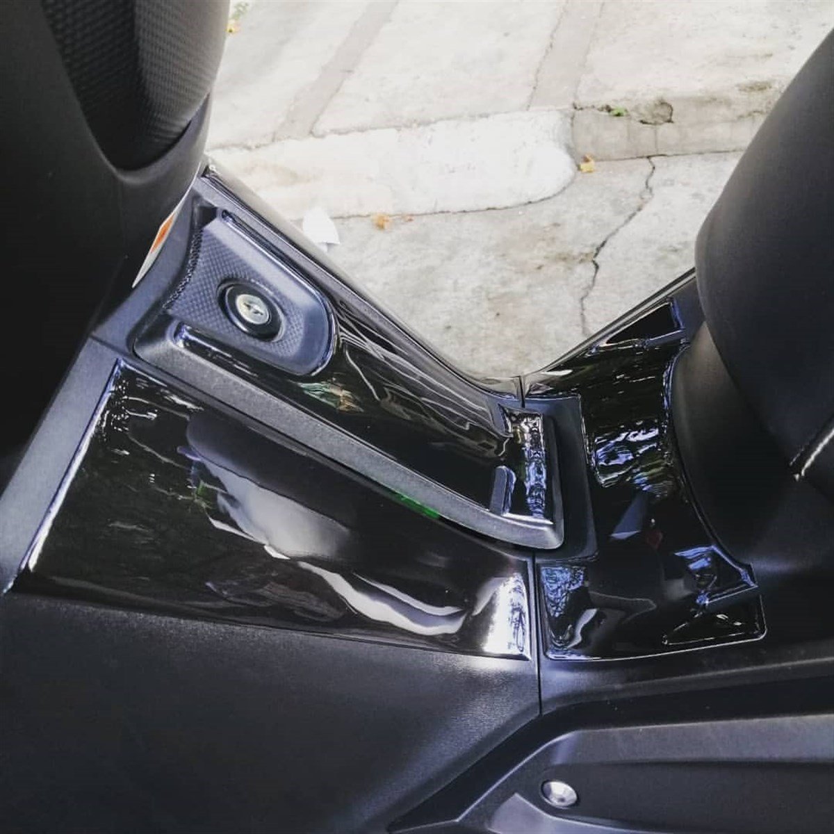 Yamaha XMAX 400 Tank Pad Damla Sticker Takım Seti