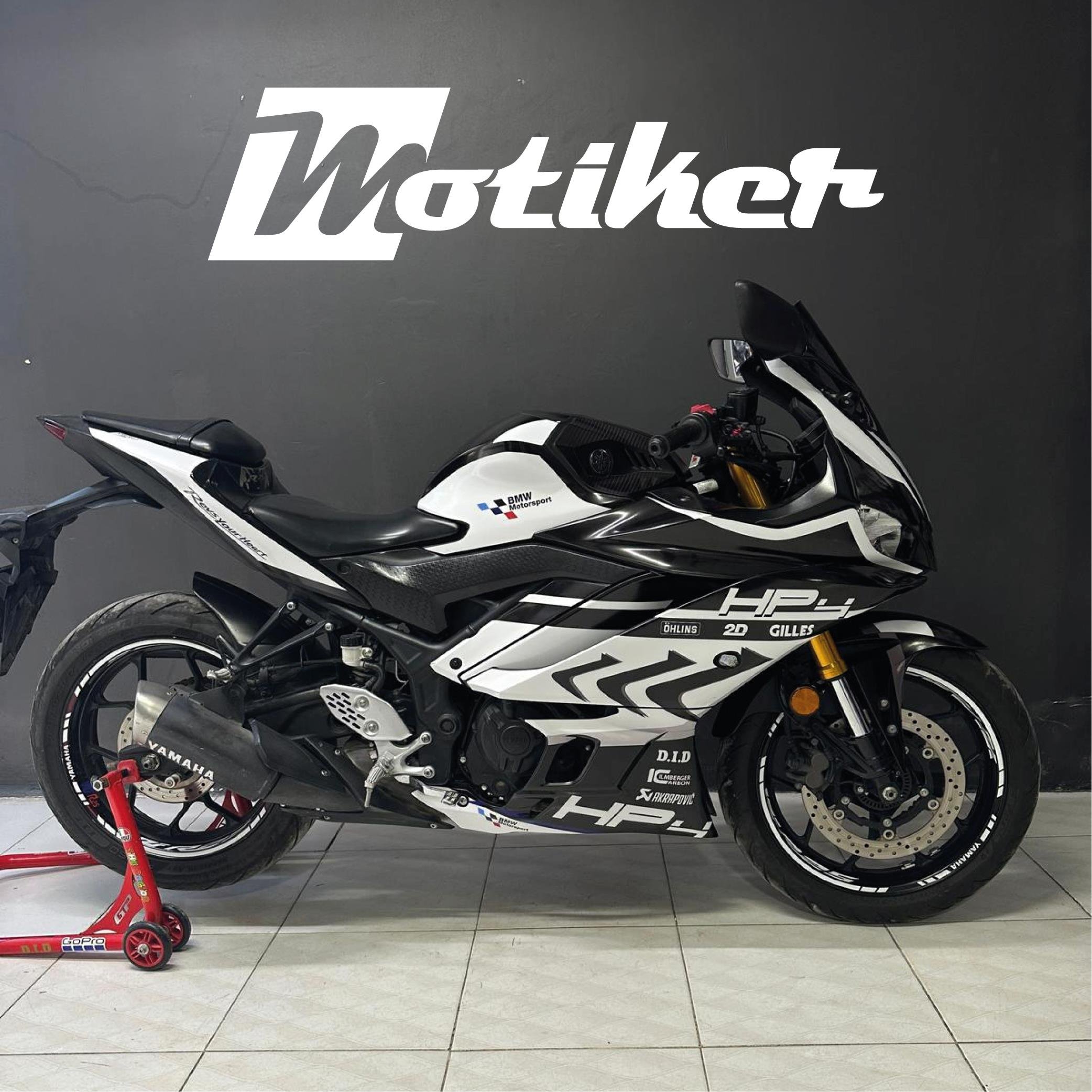 R25Yamaha YZF R25 BMW HP4 Tasarımı 19-24 Model Siyah 