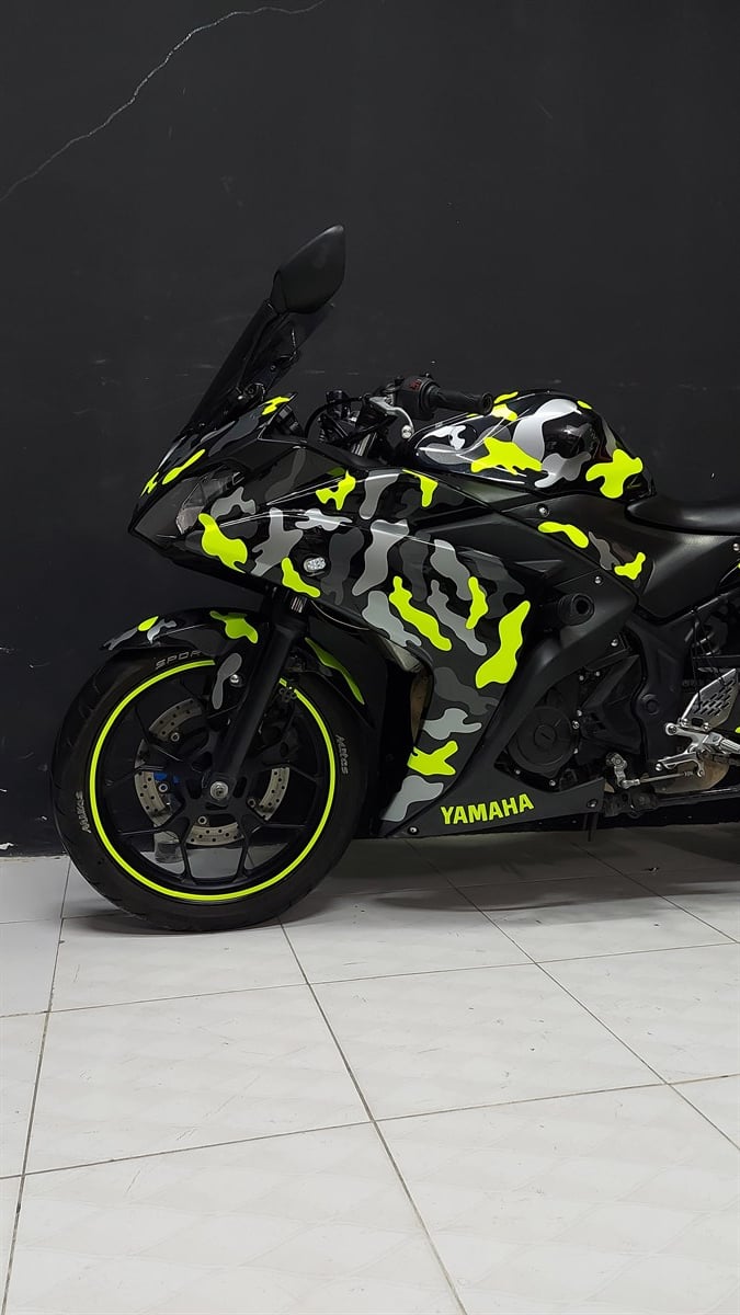 Yamaha YZF-R25 Kamuflaj Desen Sticker Etiket Gri Neon Sarı Renk  