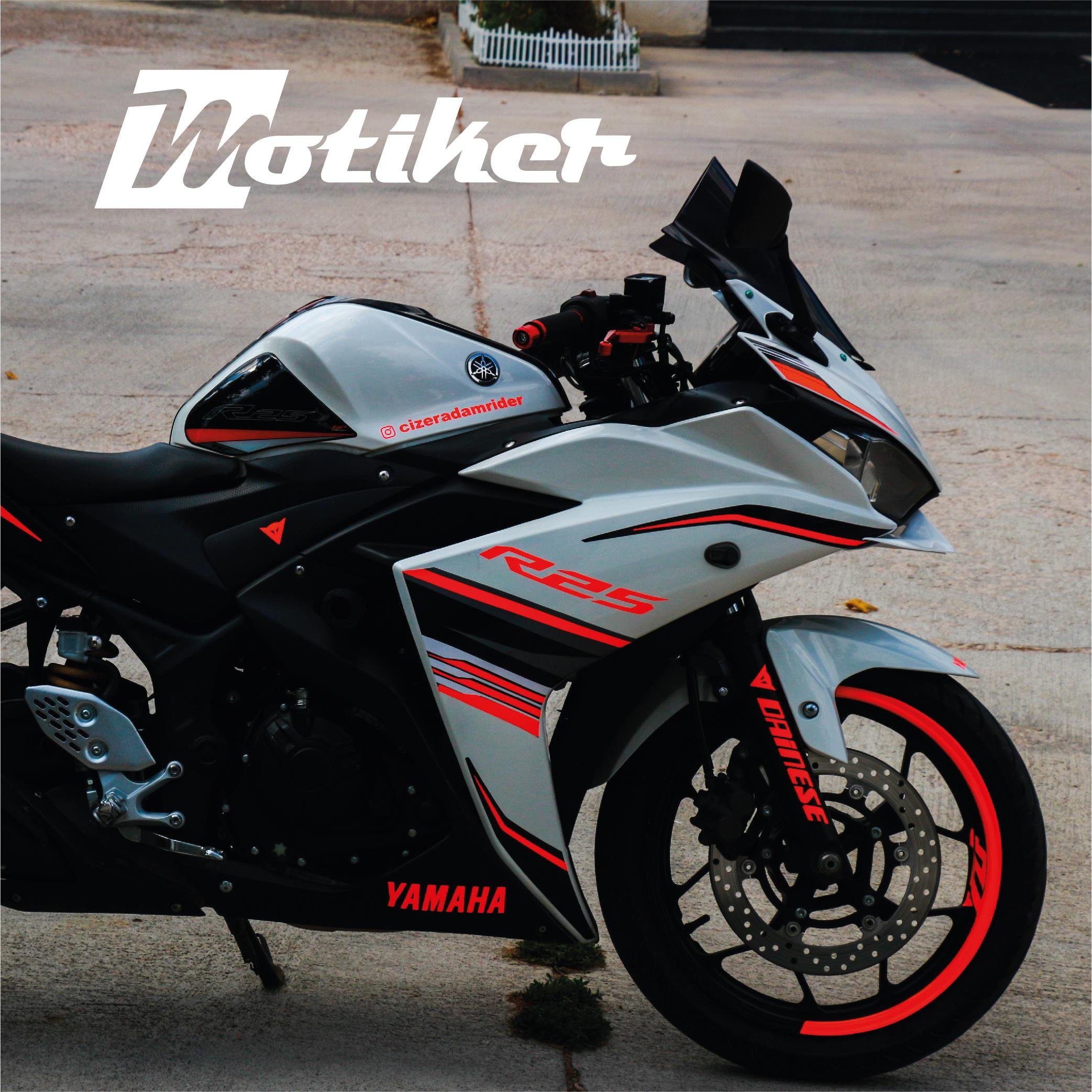 Yamaha YZF R25 Orjinal Neon Turuncu Sticker Etiket Modeli 2017