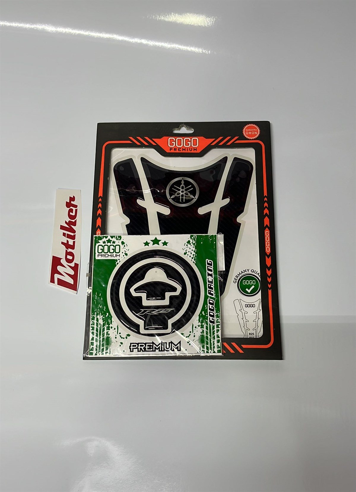 Yamaha YZF R25 Premium Tank Pad ve Depo Kapağı Damla Sticker Modeli