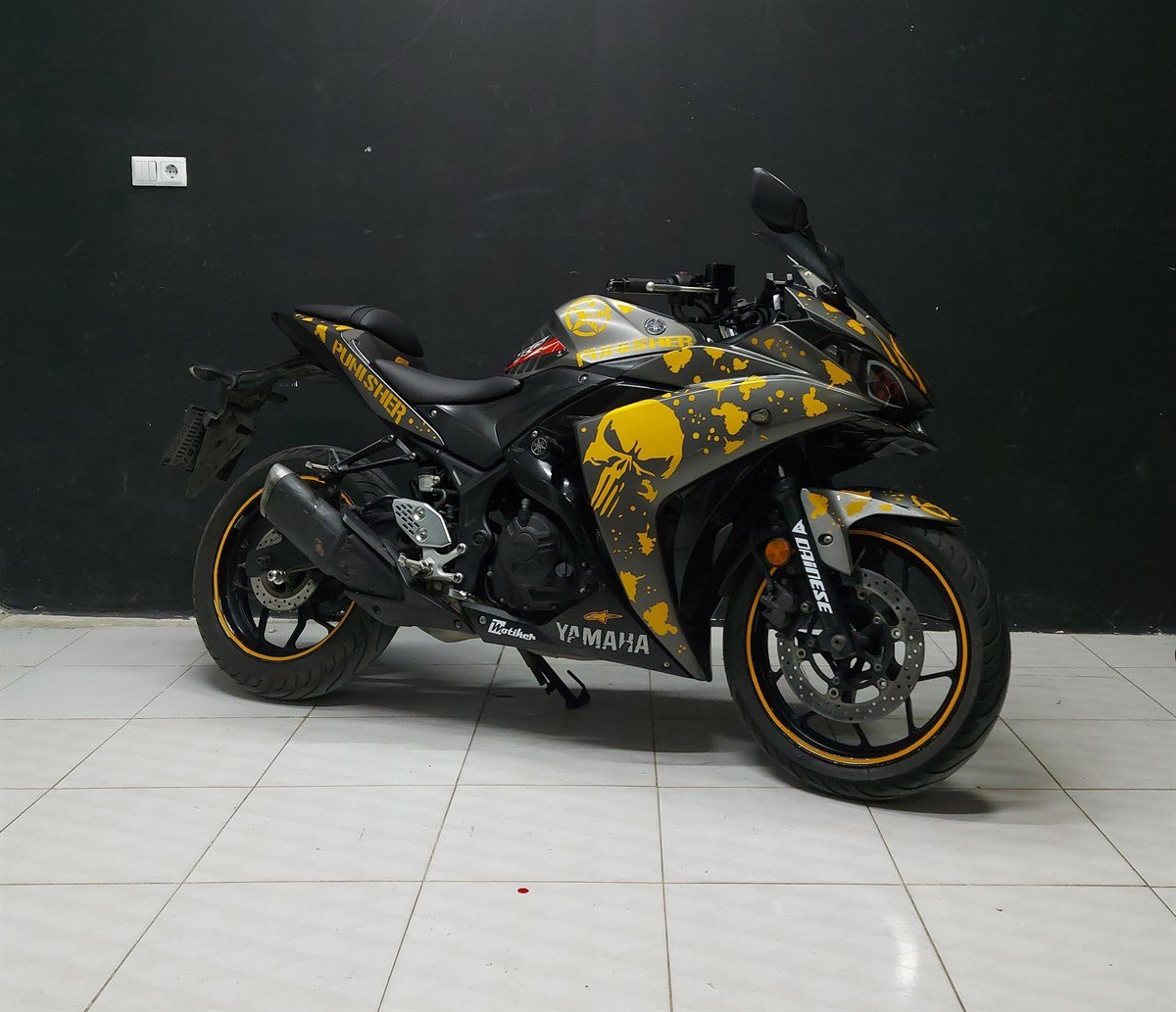 Yamaha YZF-R25 Punisher Parça Sticker Etiket Modeli