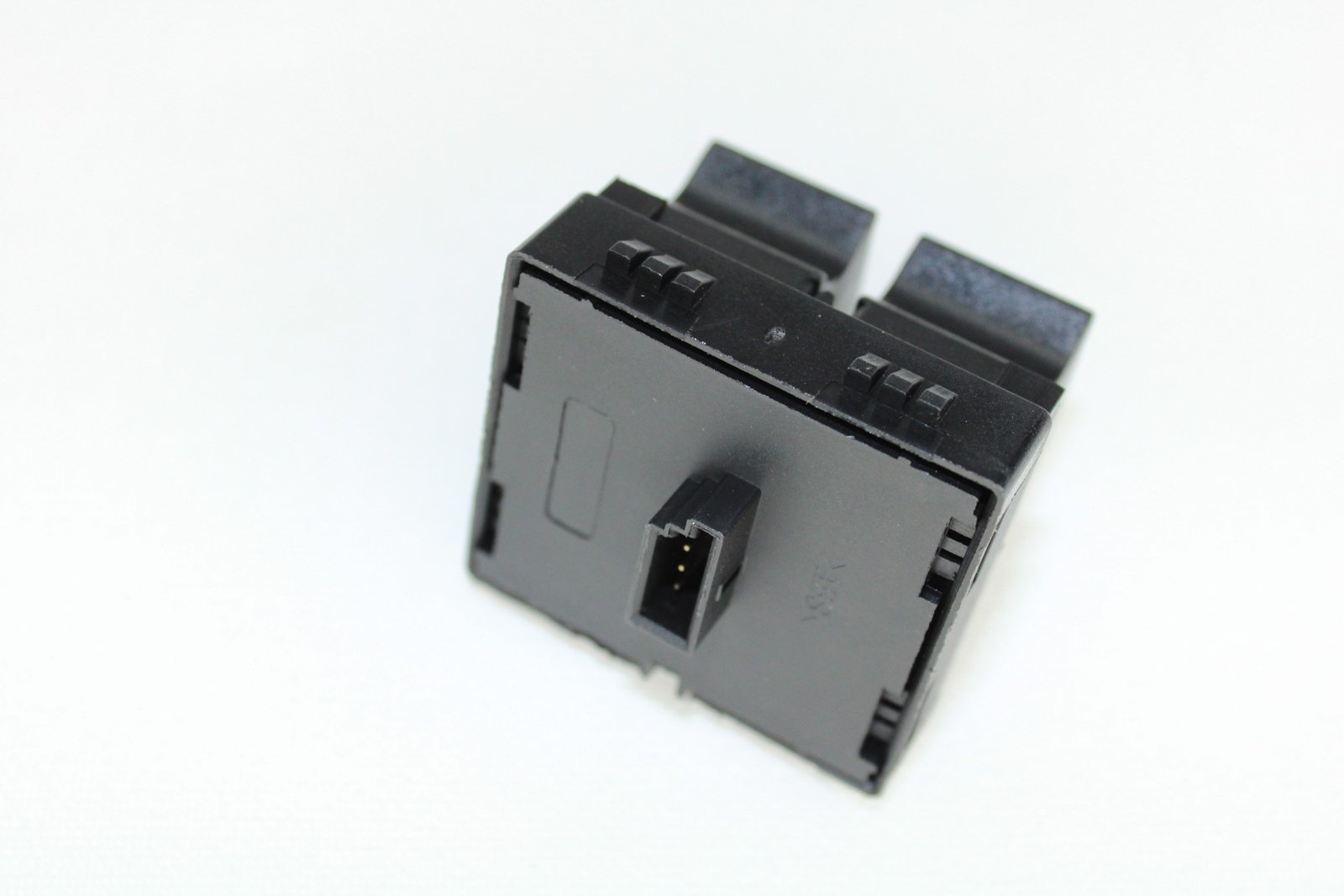 735442329T - (ELT0257) CAM ACMA ANAHTARI CIFTLI SOL F.LINEA (11522511) (735442329) / TRITON