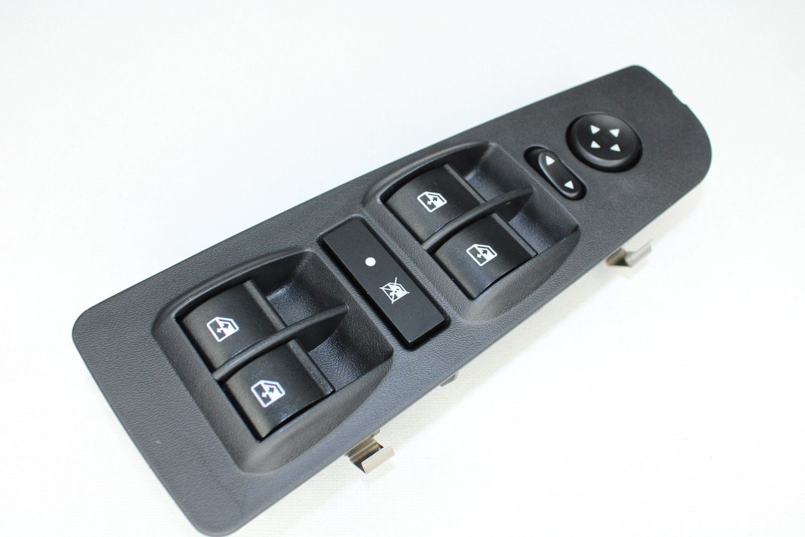 735442332T - (ELT0334)CAM ACMA ANAHTARI SOL(AYNA AYARLI) LINEA / TRITON