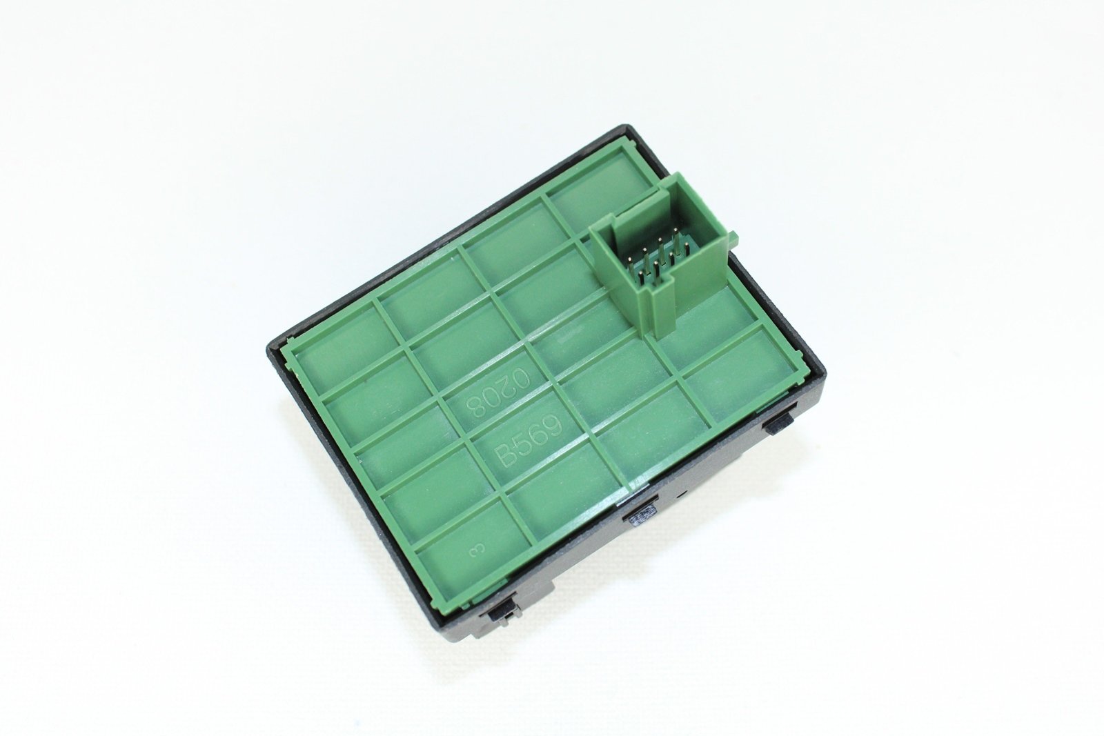 735536943T - (ELT0328)CAM ACMA ANAHTARI CIFTLI SOL ALTI YESIL OLAN DUCATO III BOXER III C.JUMPER III 13522505 / TRITON