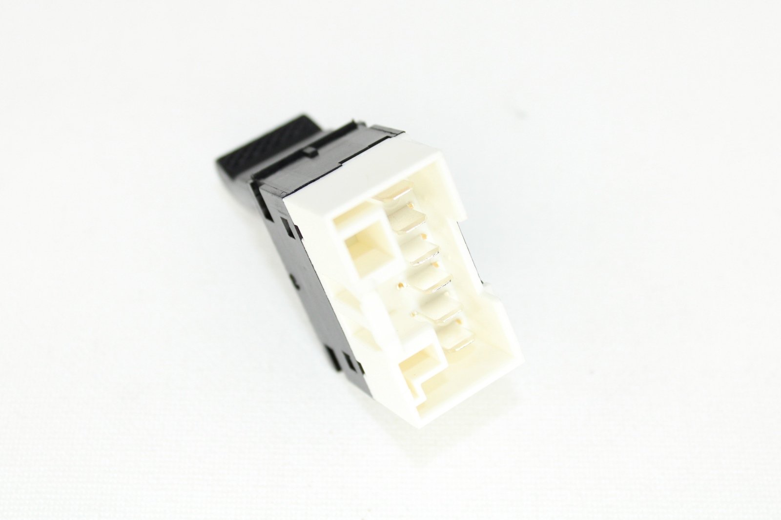 98809717T - (ELT0234) ANAHTAR(DUGME)CAM ACMA SOL DIS(BEYAZ)PALIO-ALBEA(11522505) / TRITON