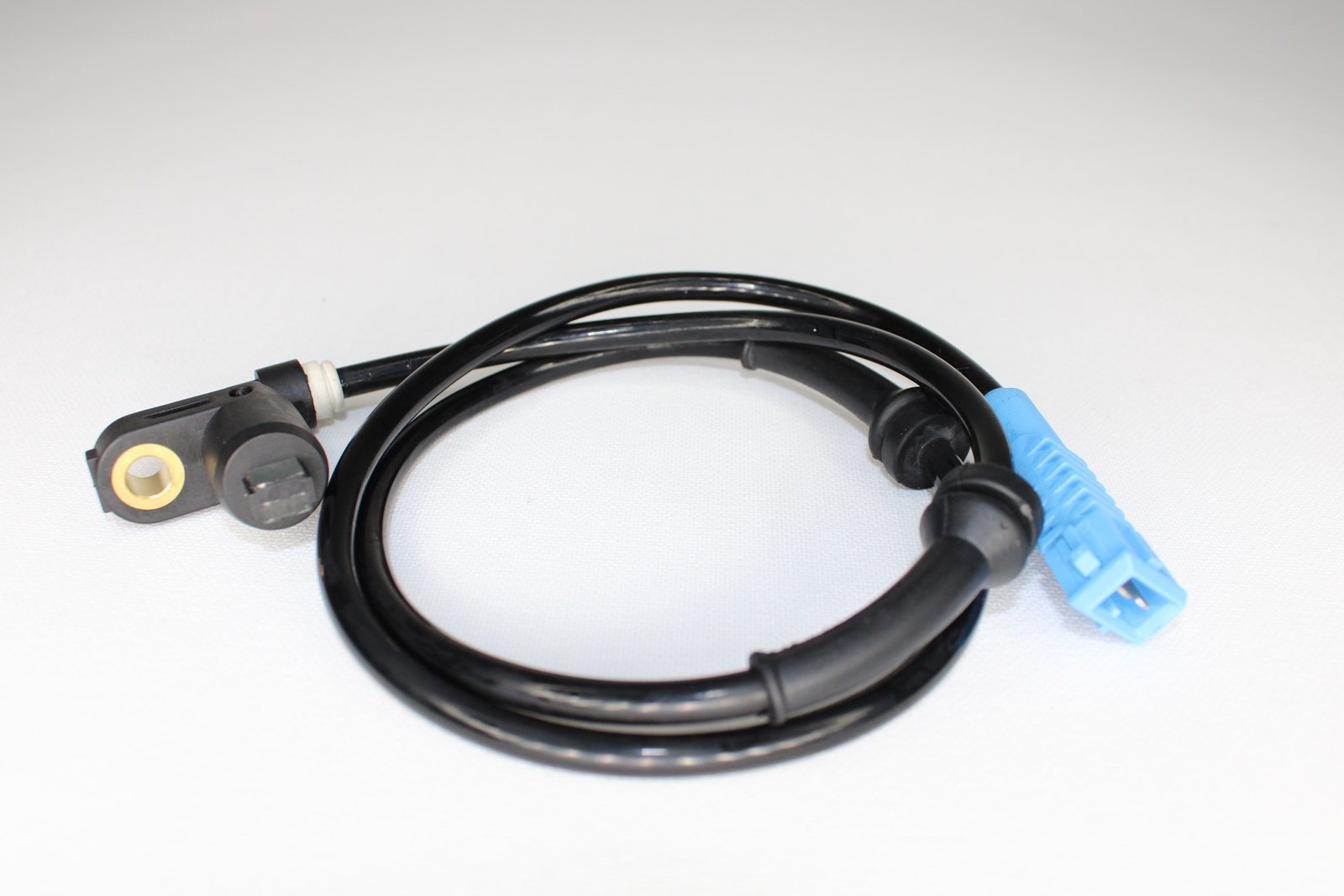 TRN0016 - ABS SENSORU ON 206 13521106 4545.76(TRN0016) / TRITON