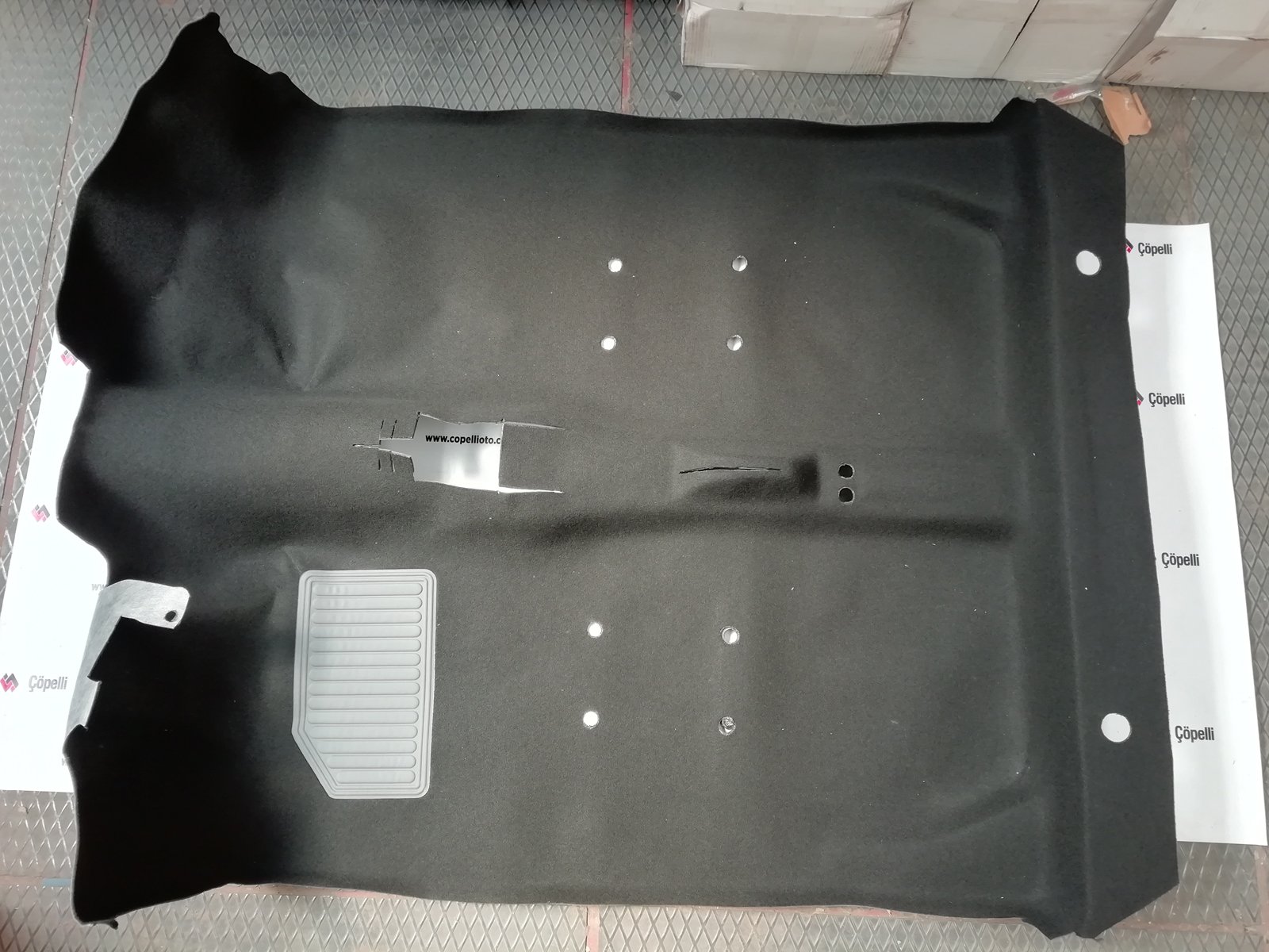 OZ-RN03080000 - TABAN HALISI(SIYAH) R9 - R11 / OZ-IS