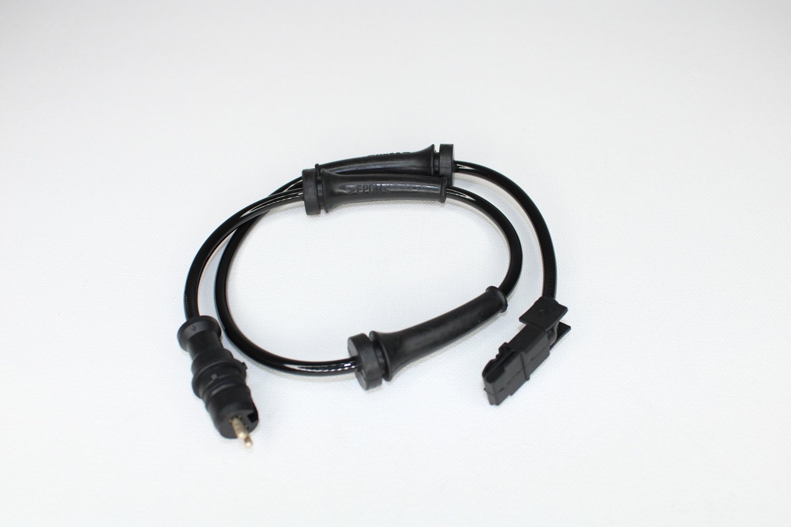 TRN0038 - ABS SENSORU ON MEGANE II 12521124 8200346992(TRN0038) / TRITON