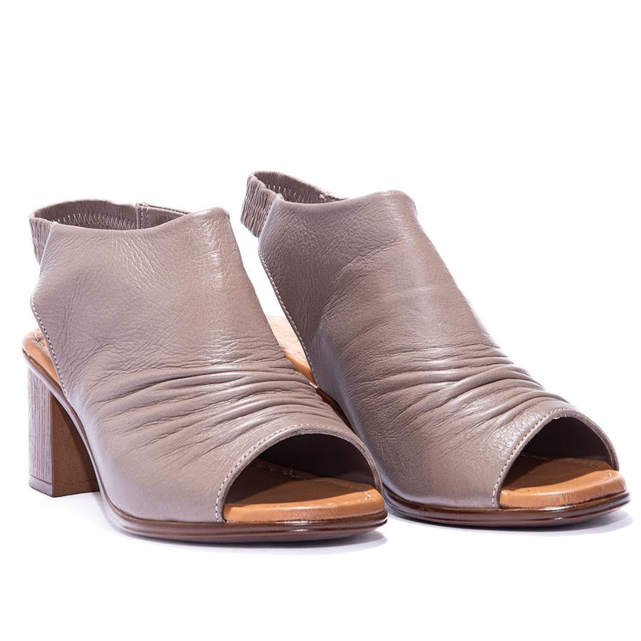 Gusse Bravin Kadın Hakiki Deri Sandalet 131485