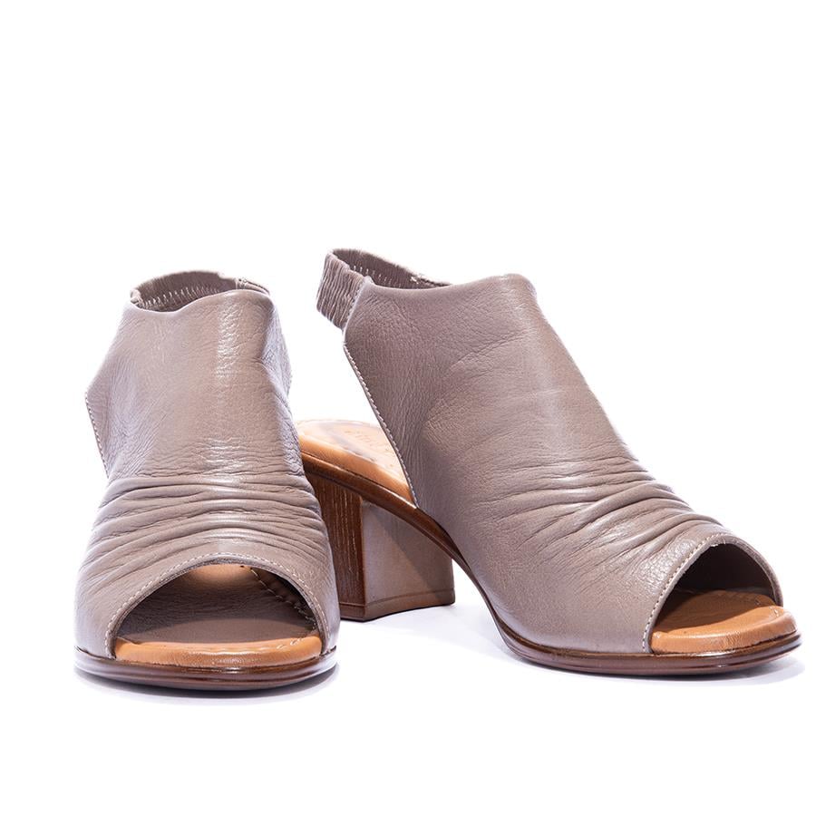 Gusse Bravin Kadın Hakiki Deri Sandalet 131485