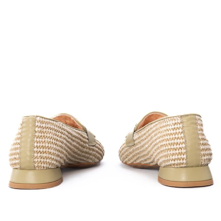 Gusse Elare Kadın Hasır Örgü Babet K1601