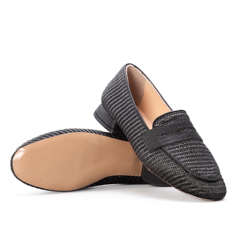 Gusse Elare Kadın Hasır Örgü Babet K1601