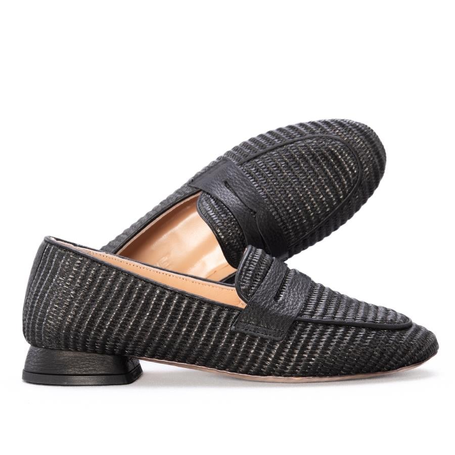 Gusse Elare Kadın Hasır Örgü Babet K1601