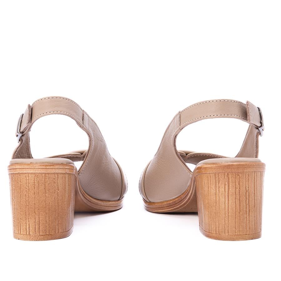 Gusse Kaitliyn Kadın Hakiki Deri Sandalet 2218