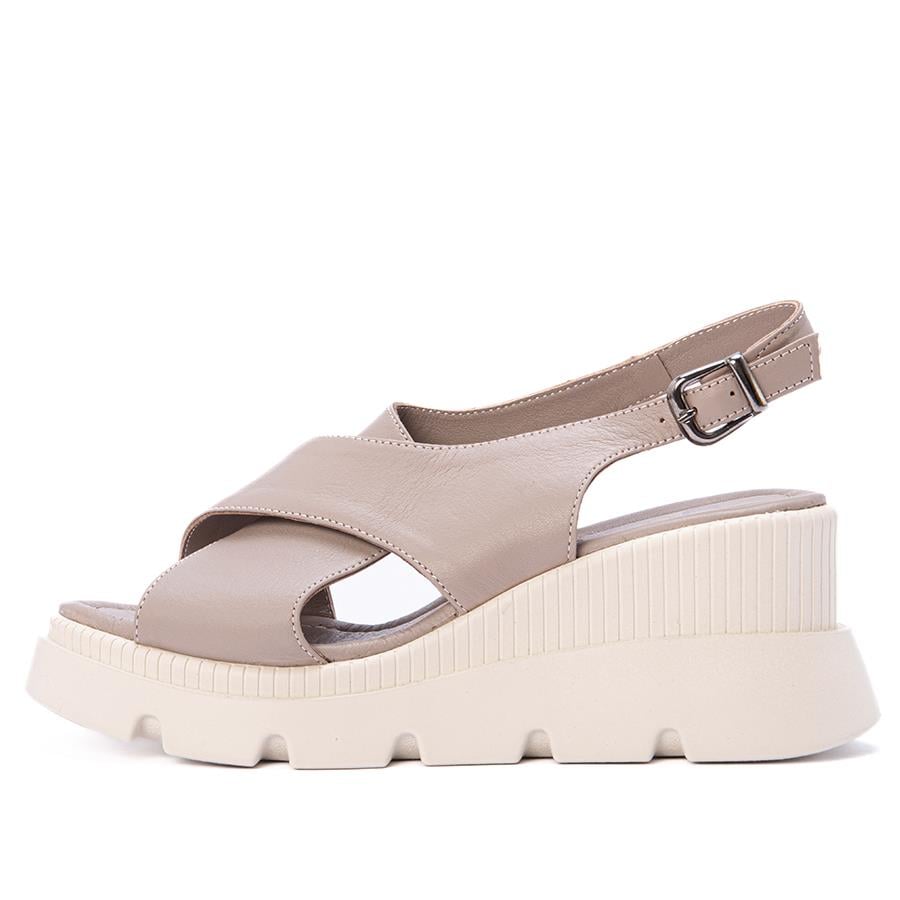 Gusse Zeina Kadın Hakiki Deri Sandalet 2005