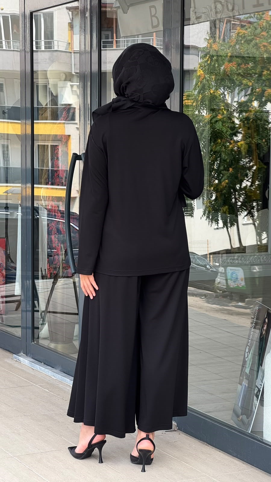 Almarwah Drapeli Broş Detaylı Pantolonlu Takım 202946