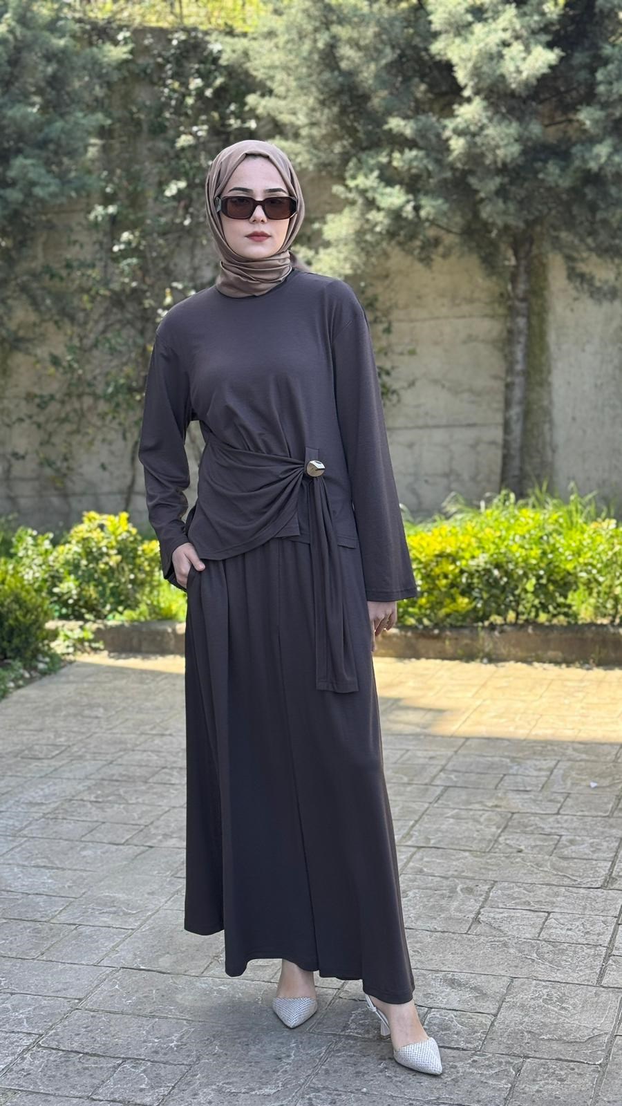 Almarwah Drapeli Broş Detaylı Pantolonlu Takım 202946