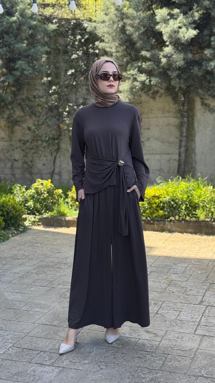 Almarwah Drapeli Broş Detaylı Pantolonlu Takım 202946