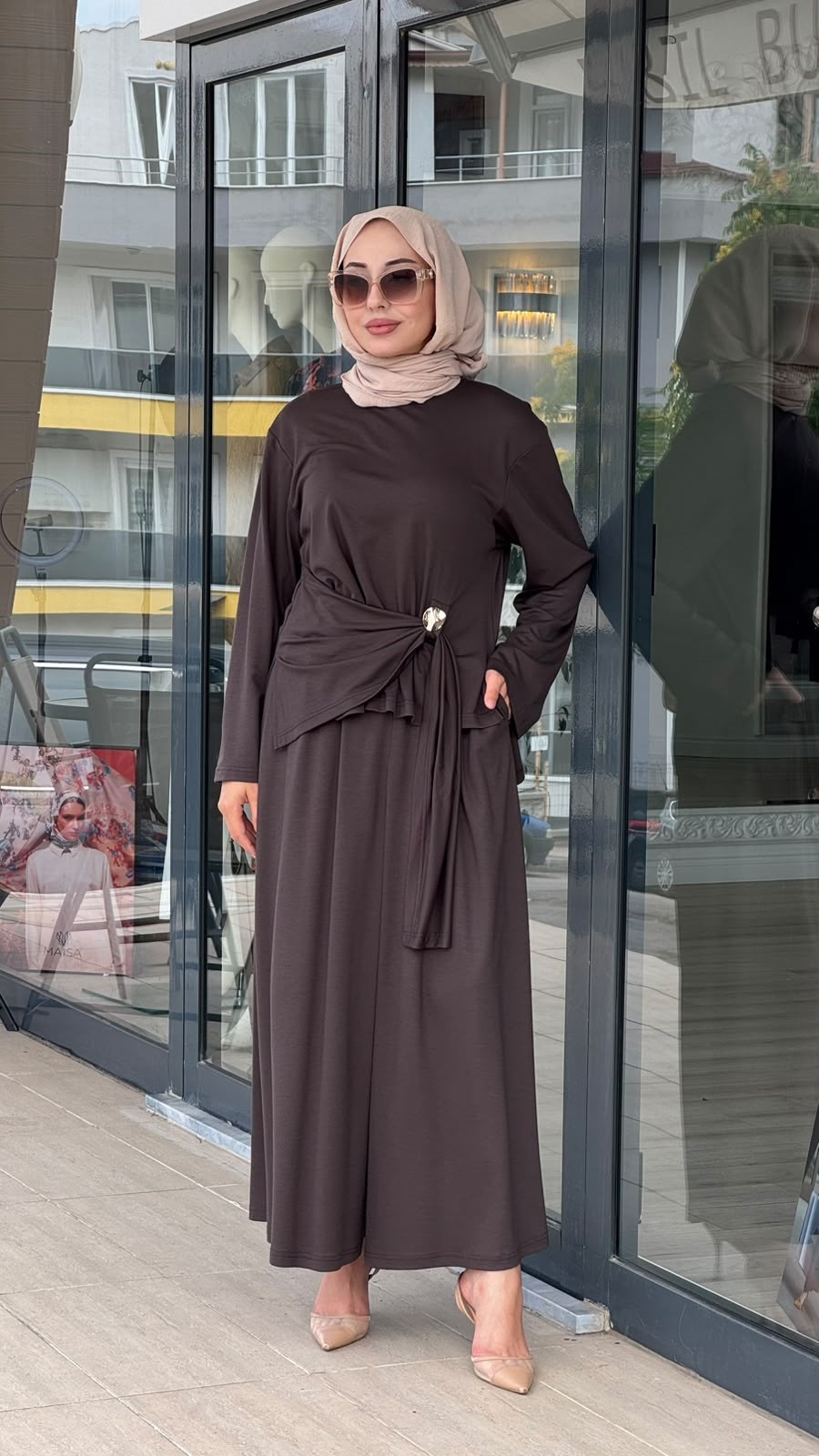 Almarwah Drapeli Broş Detaylı Pantolonlu Takım 202946