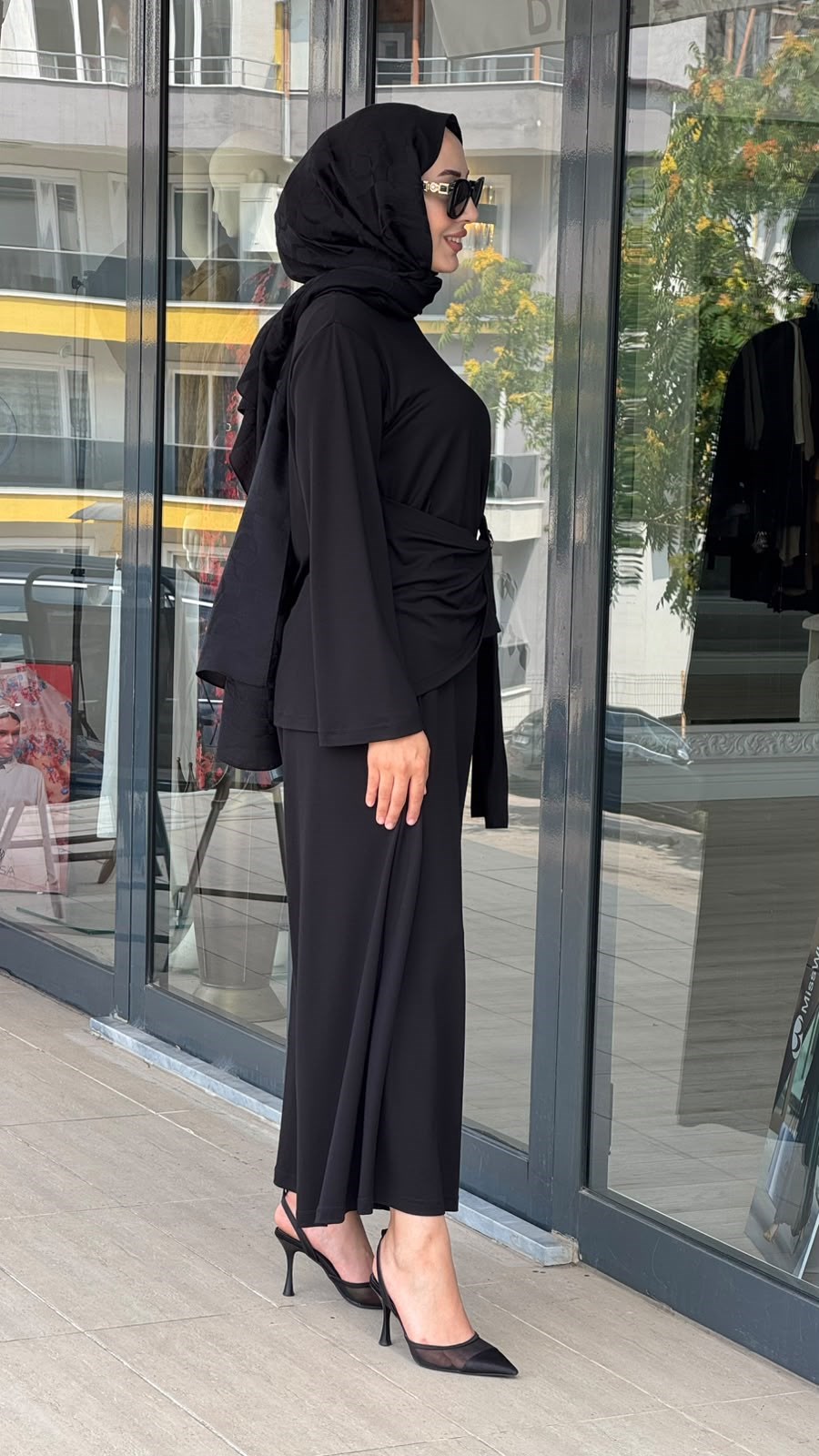 Almarwah Drapeli Broş Detaylı Pantolonlu Takım 202946